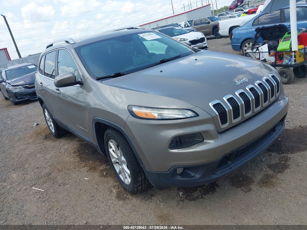 1C4PJLCB4GW****** · 2016 JEEP CHEROKEE LATITUDE
