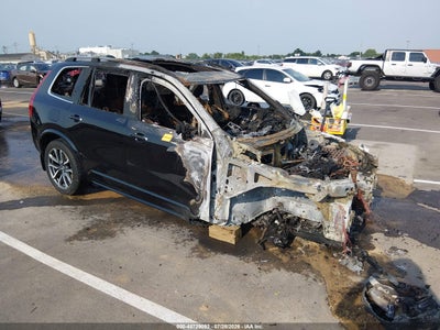 YV4A22PK2J1****** · 2018 VOLVO XC90 T6 MOMENTUM