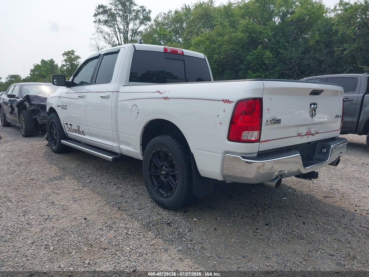 2017 RAM 1500 BIG HORN  4X4 6'4 BOX · 3/11
