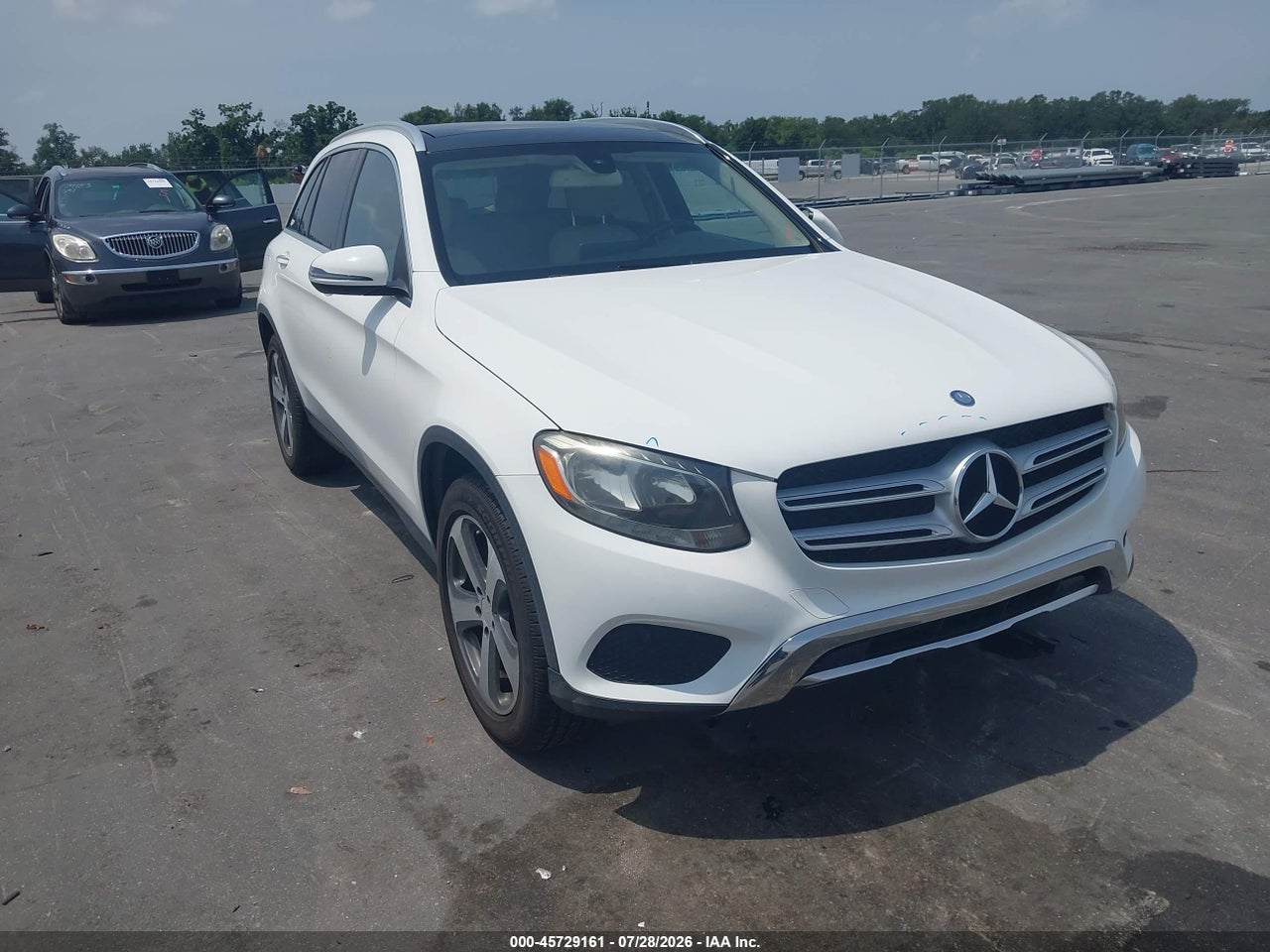 WDC0G4JBXGF****** · 2016 MERCEDES-BENZ GLC 300
