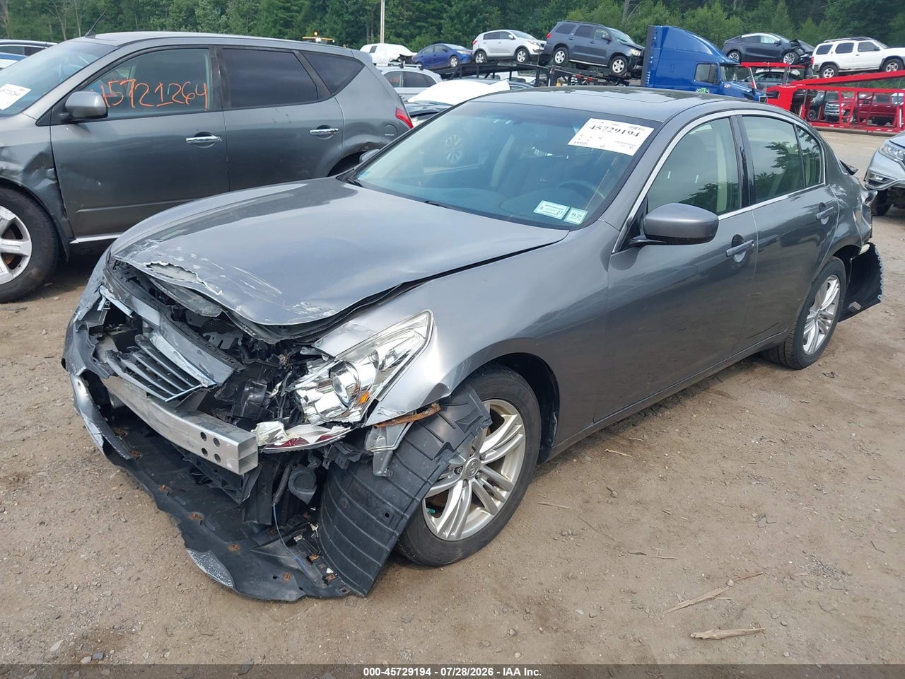 2013 INFINITI G37X · 2/11