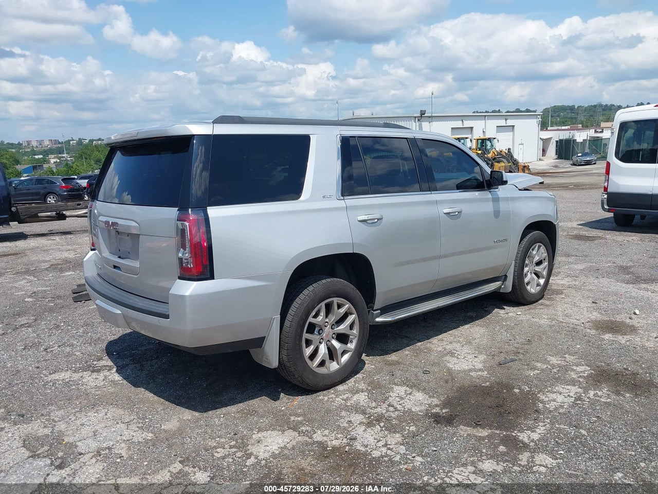 2015 GMC YUKON SLT · 4/11