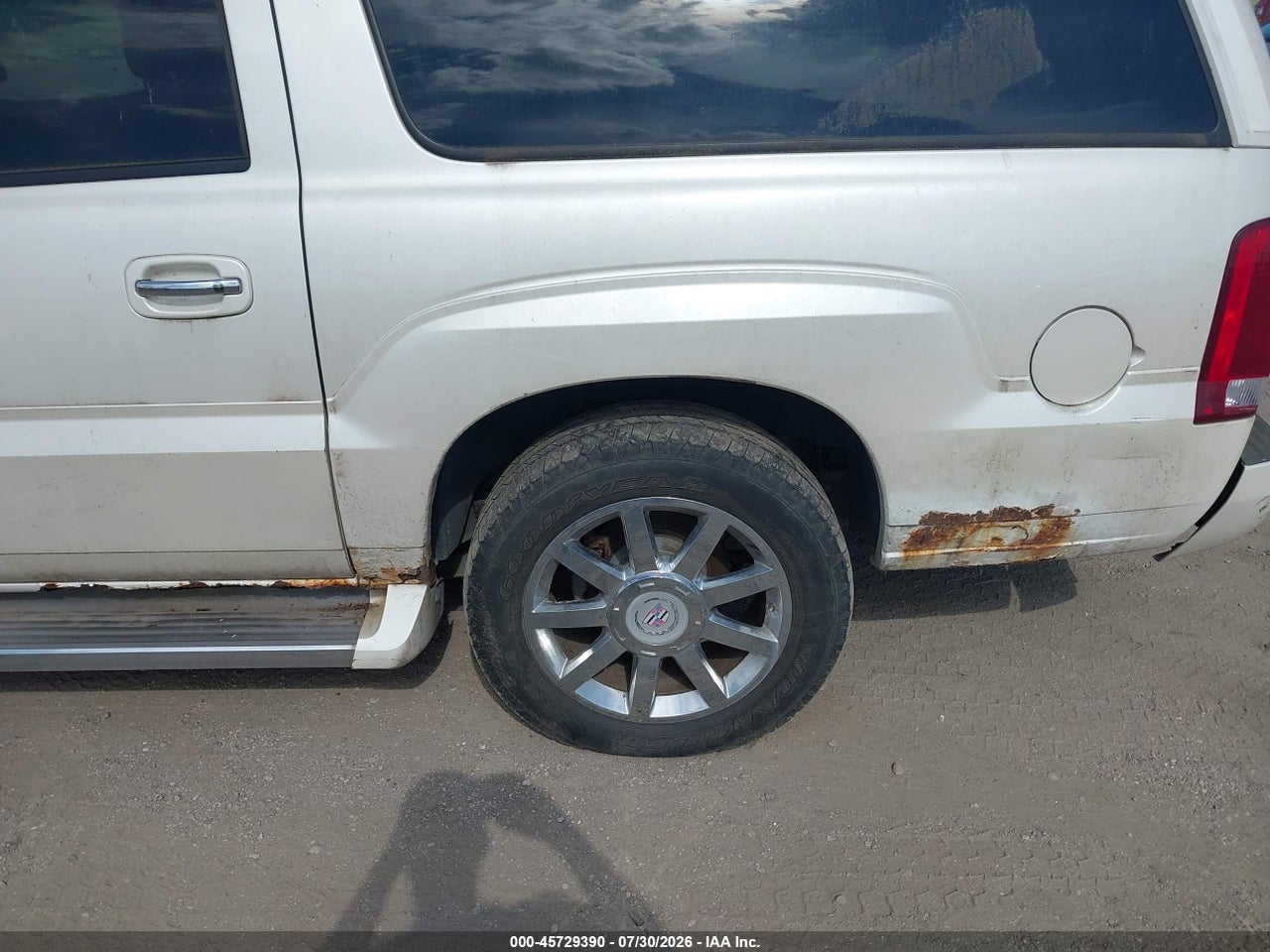 2006 CADILLAC ESCALADE ESV STANDARD · 6/11