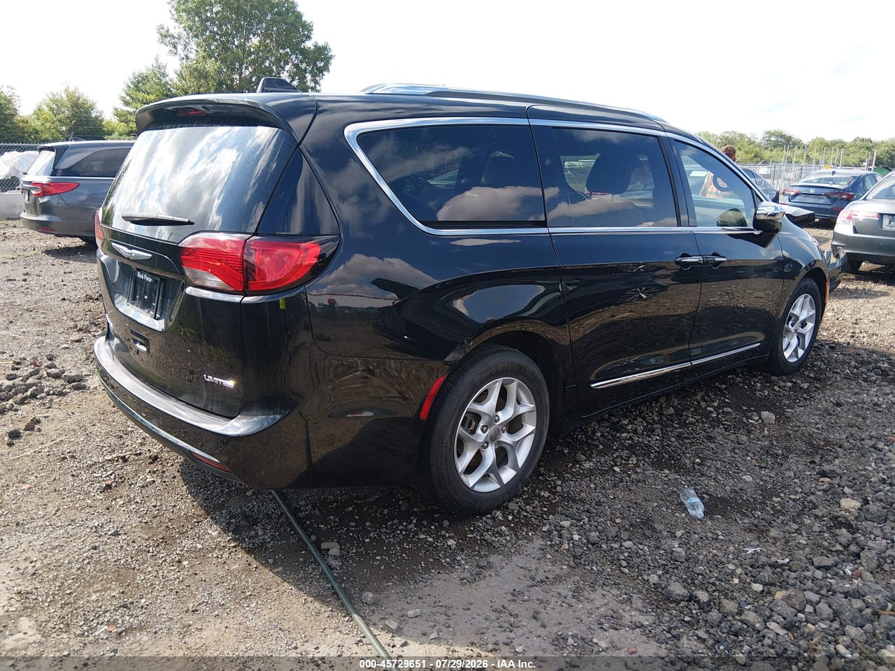 2C4RC1GG6LR****** · 2020 CHRYSLER PACIFICA LIMITED · 4/11