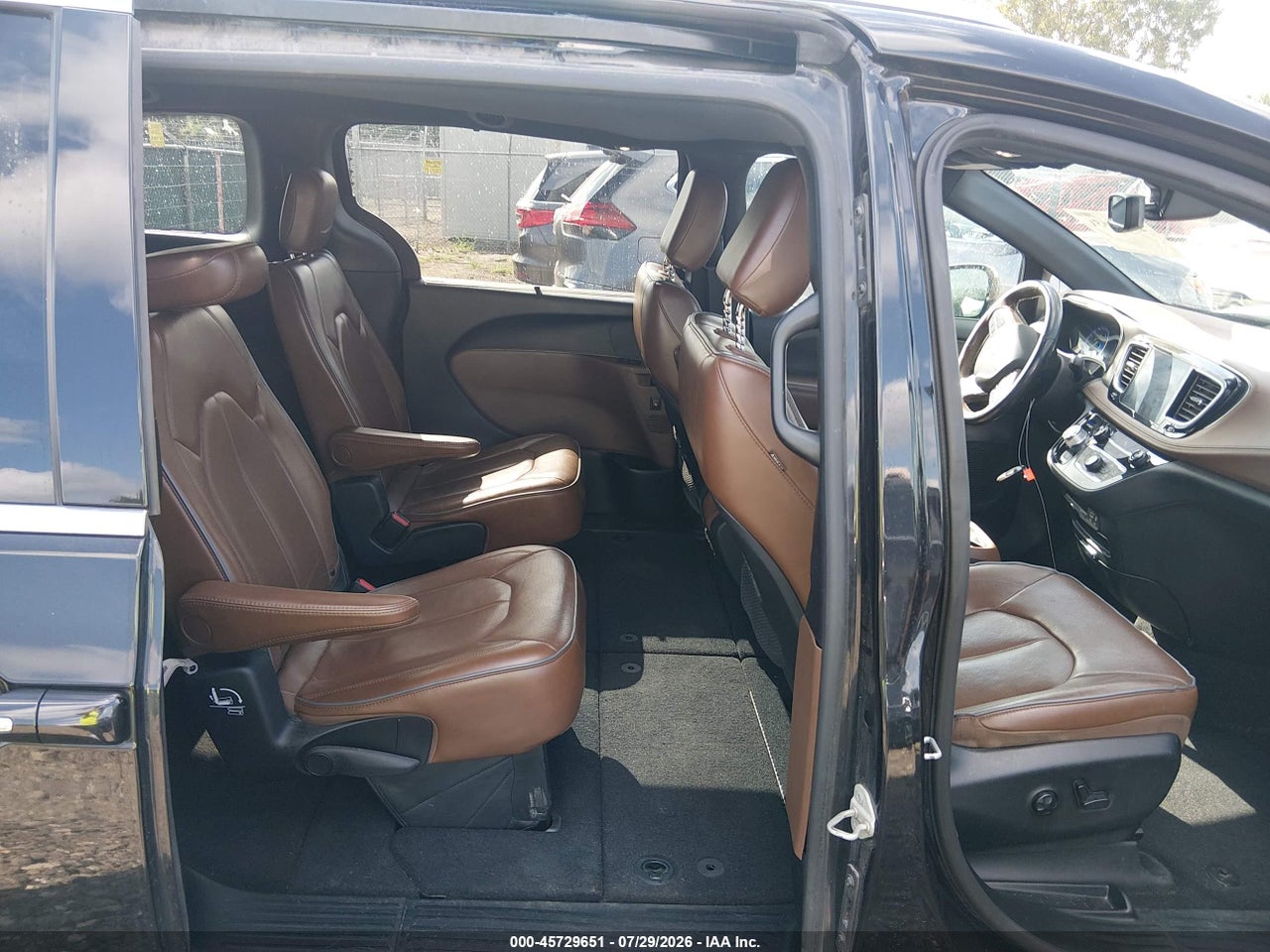 2C4RC1GG6LR****** · 2020 CHRYSLER PACIFICA LIMITED · 8/11