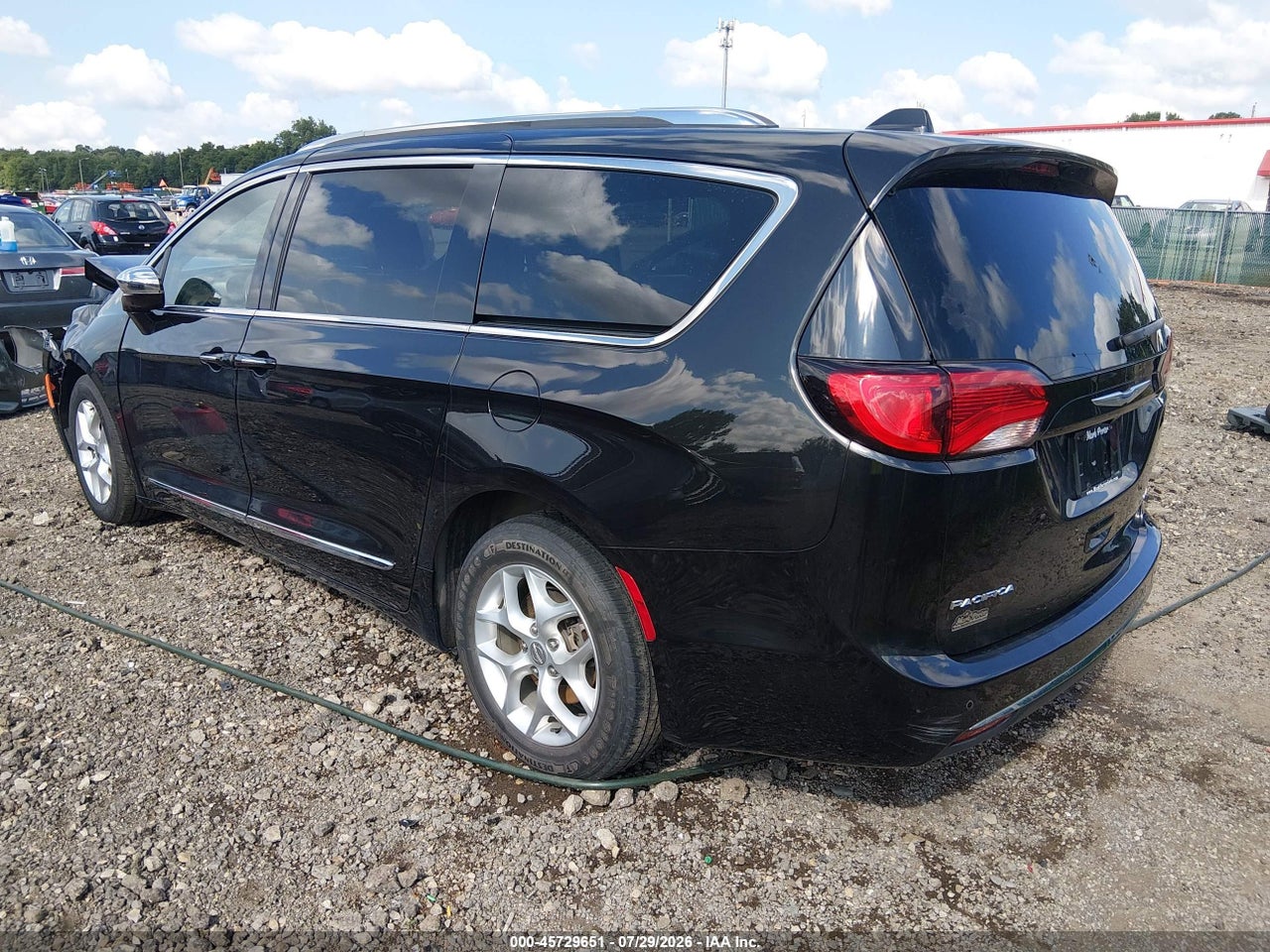 2C4RC1GG6LR****** · 2020 CHRYSLER PACIFICA LIMITED · 3/11
