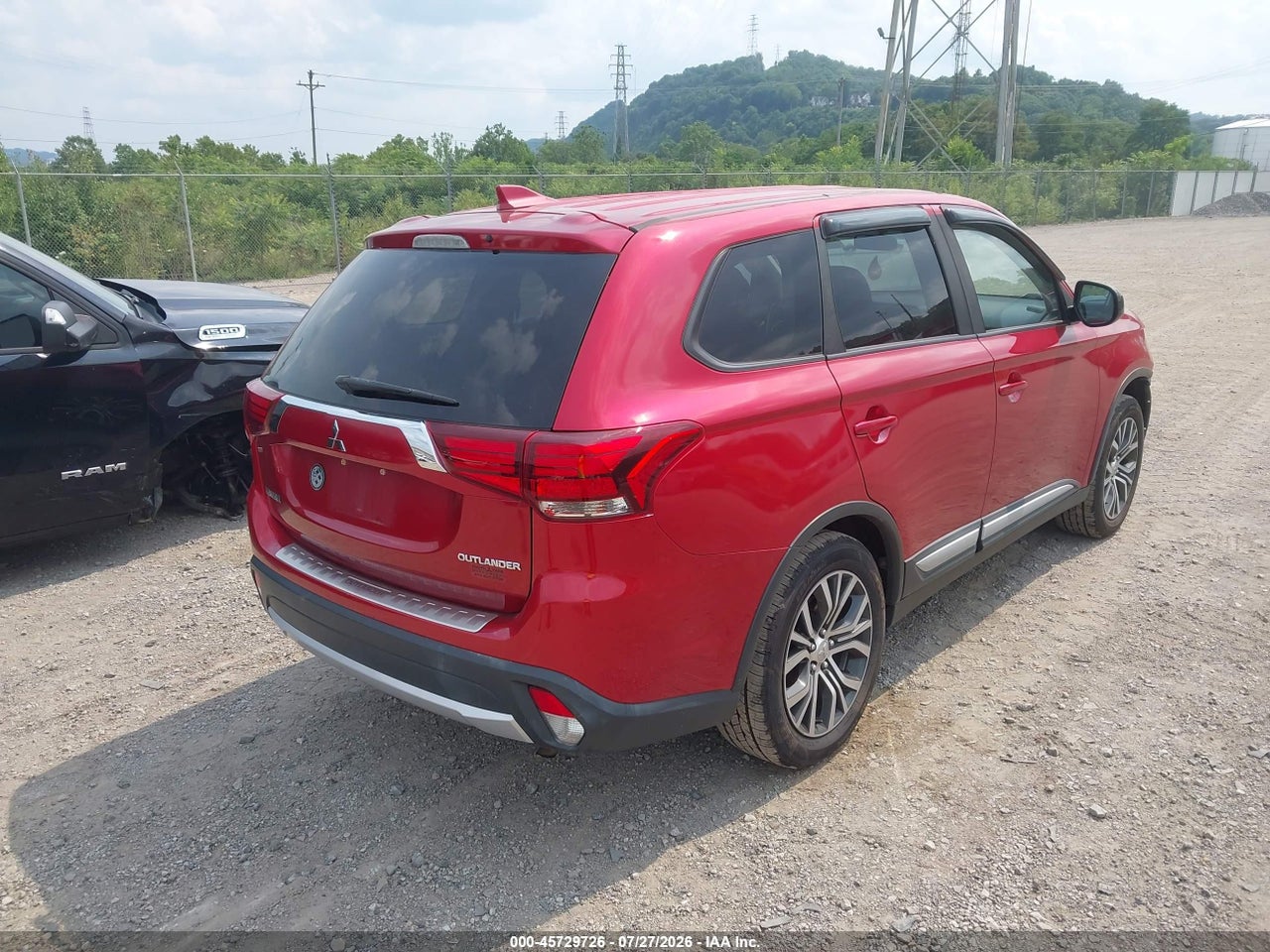 2018 MITSUBISHI OUTLANDER ES · 4/11