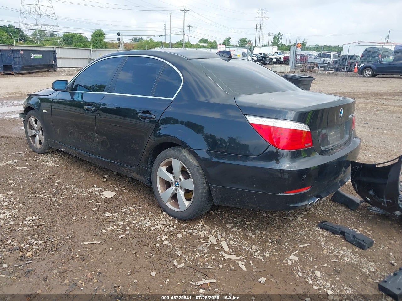 2008 BMW 528XI   · 3/11