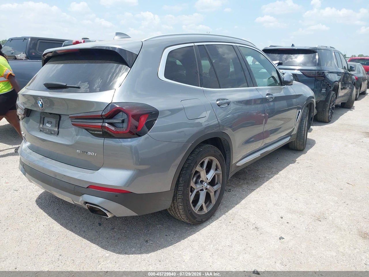 2024 BMW X3 SDRIVE30I · 4/11