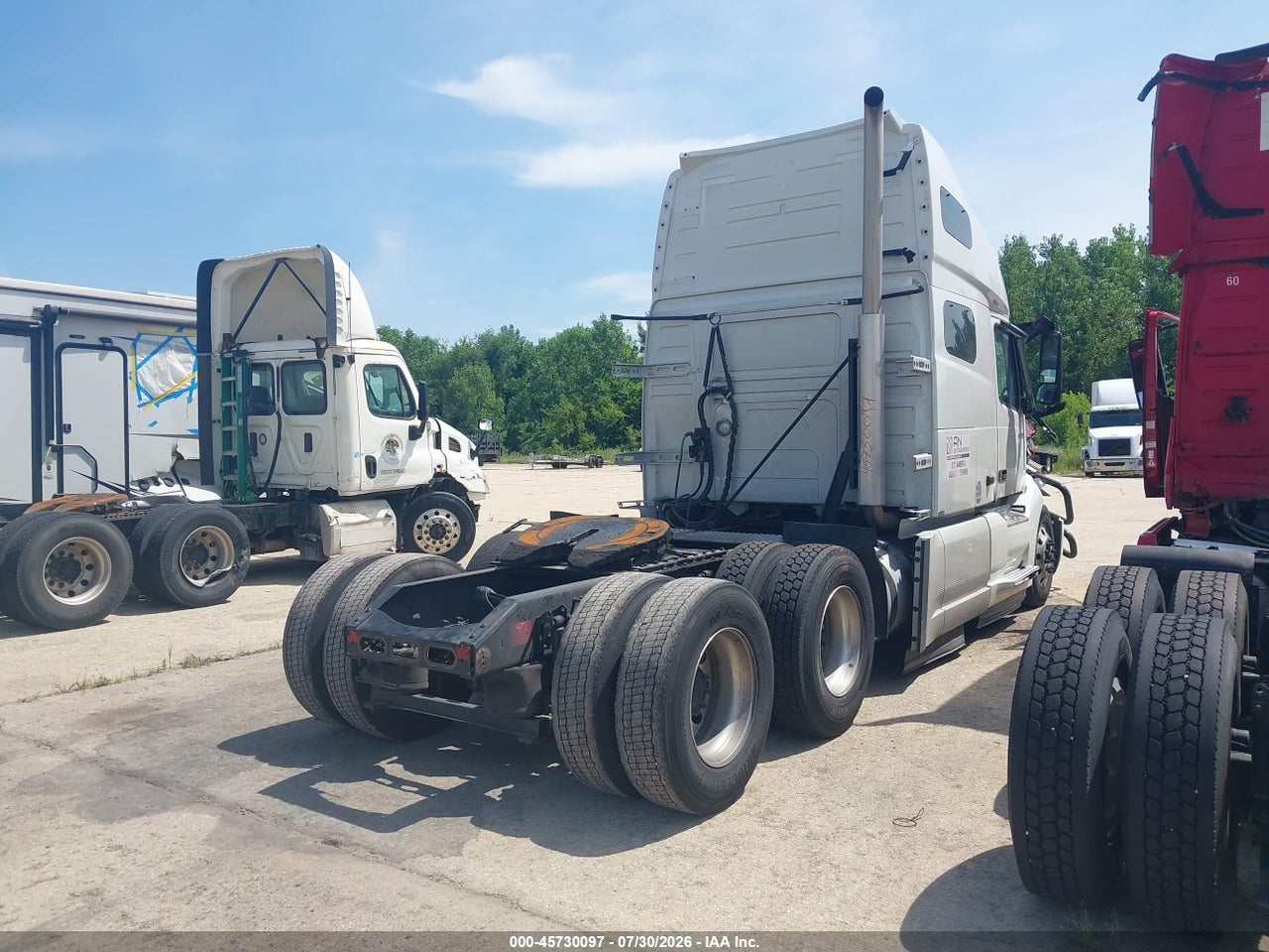 2024 VOLVO VNL · 4/4