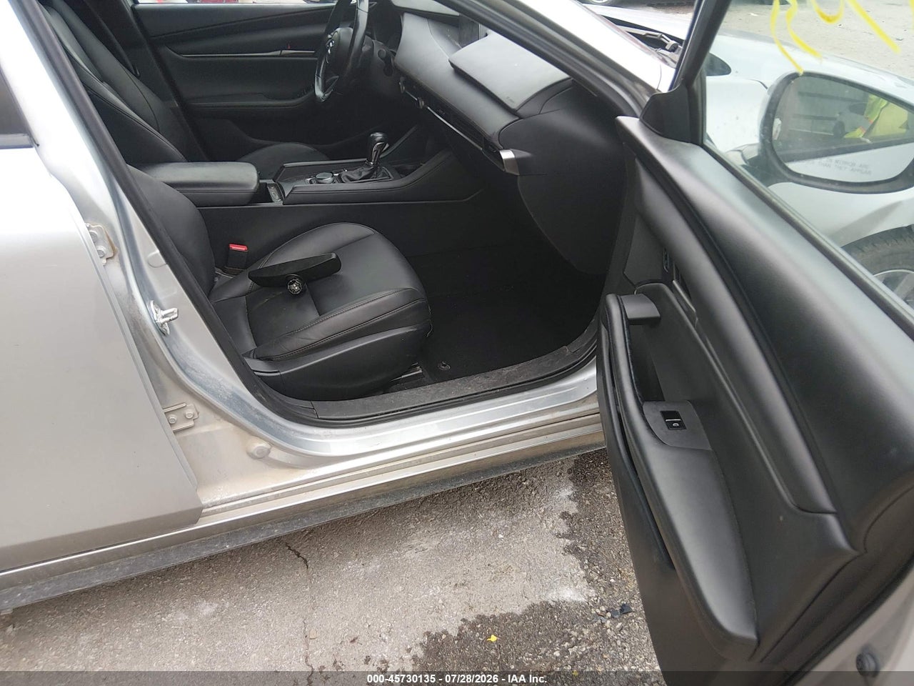 2020 MAZDA MAZDA3 SELECT PACKAGE · 5/11