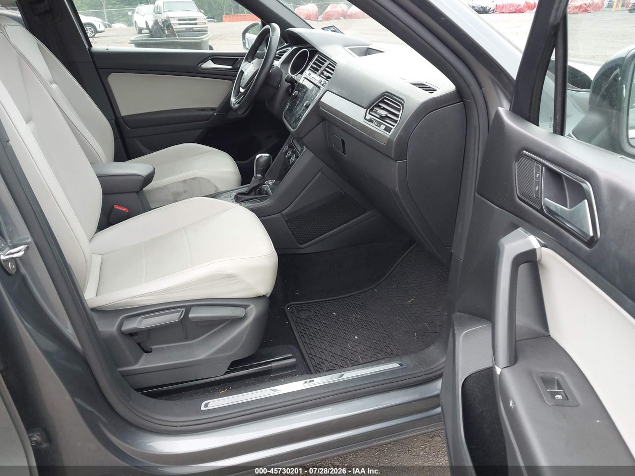 2018 VOLKSWAGEN TIGUAN 2.0T SE/2.0T SEL · 5/11