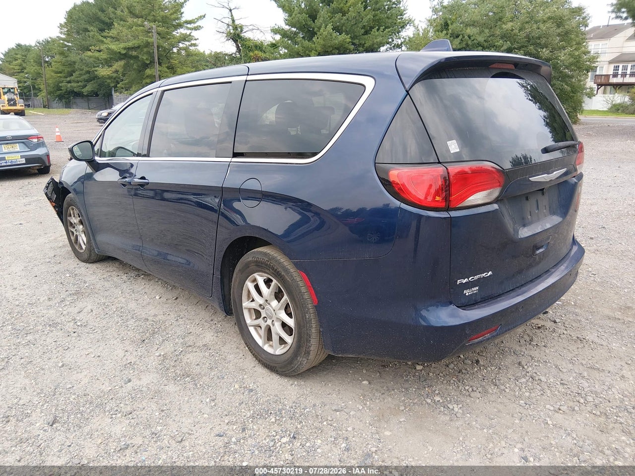 2017 CHRYSLER PACIFICA TOURING · 3/11