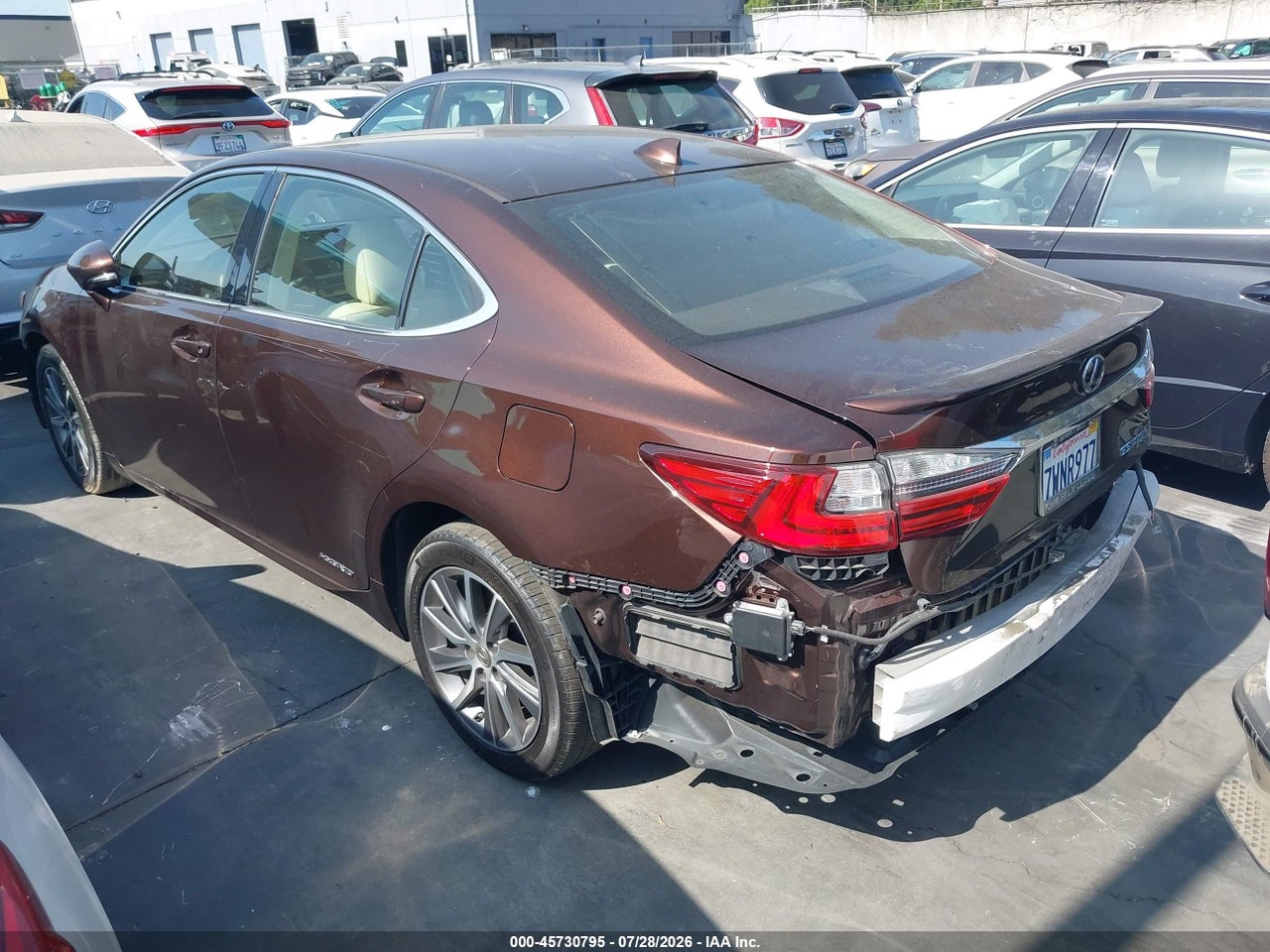 2017 LEXUS ES 300H · 3/11
