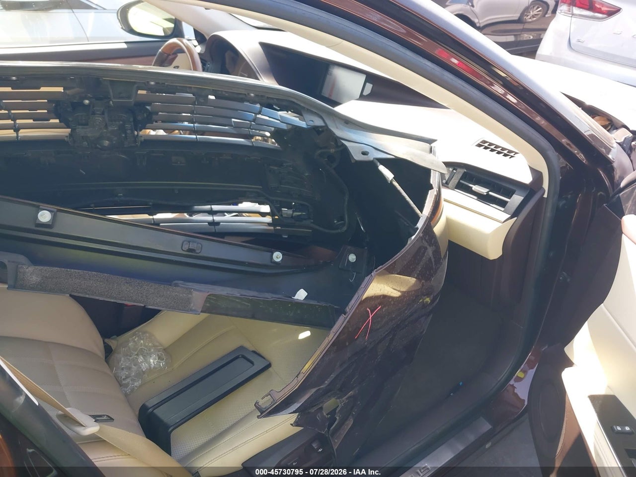 2017 LEXUS ES 300H · 5/11