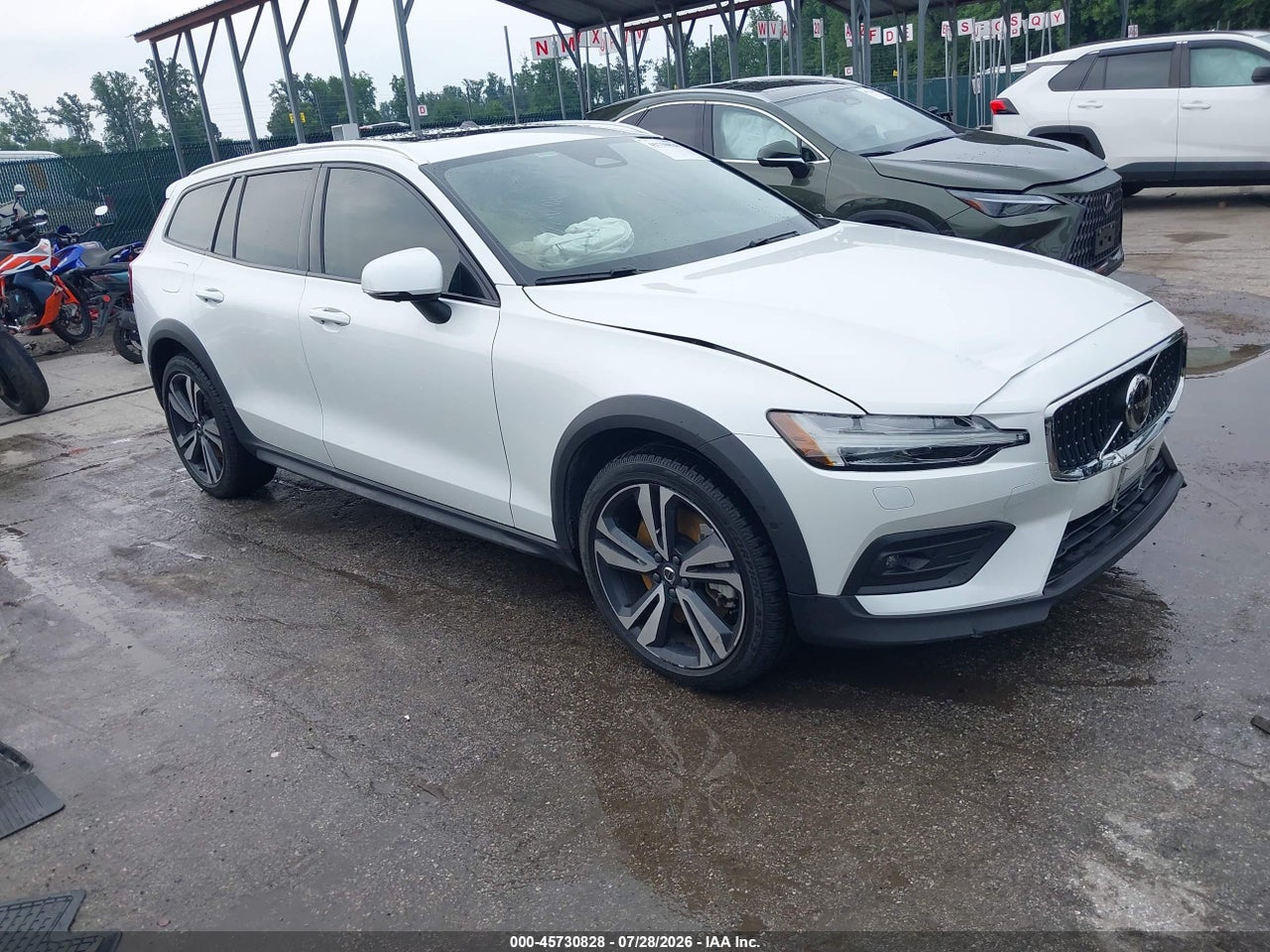 YV4L12WZ9P2****** · 2023 VOLVO V60 CROSS COUNTRY B5 PLUS