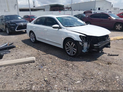 1VWGT7A33HC****** · 2017 VOLKSWAGEN PASSAT 1.8T SE