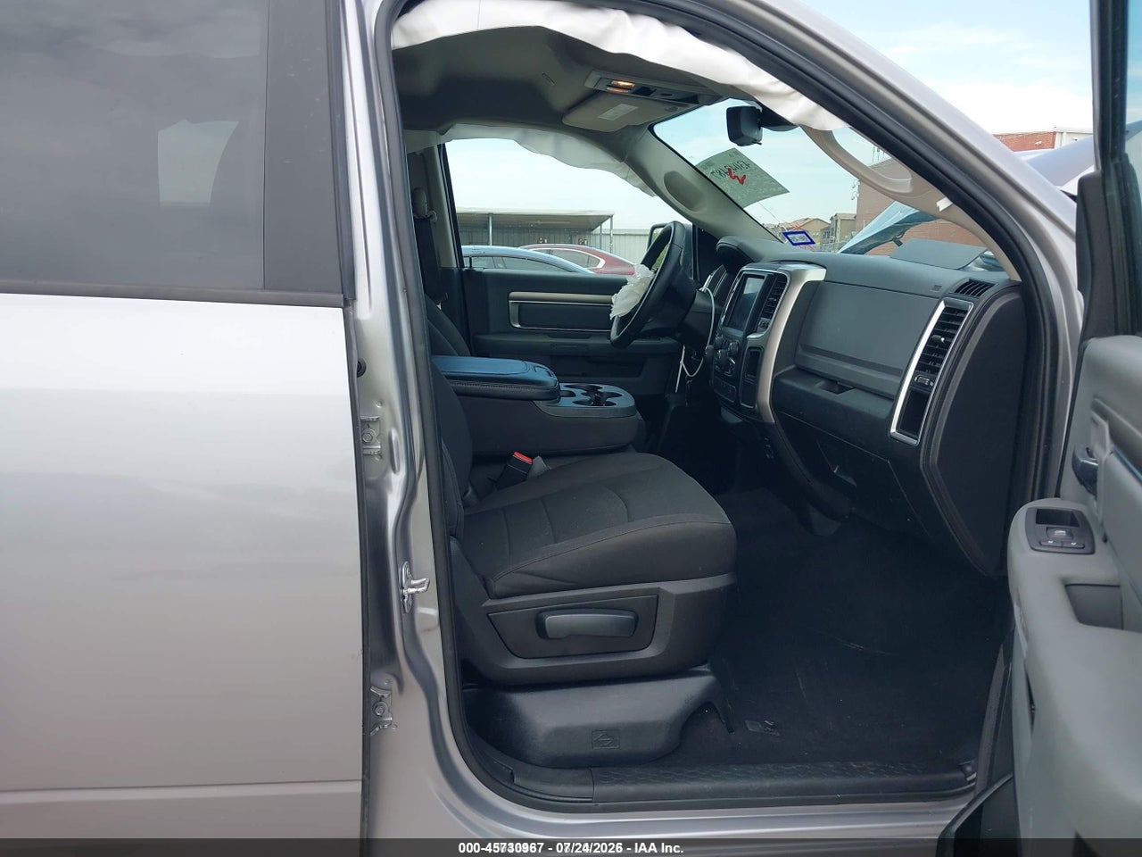 2019 RAM 1500 CLASSIC WARLOCK  4X2 5'7 BOX · 5/11