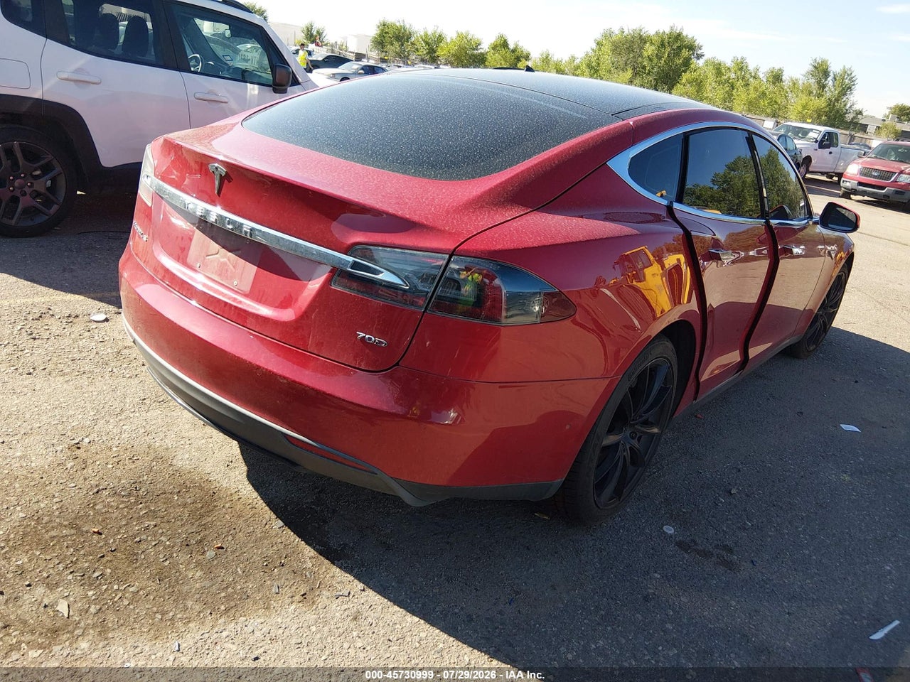 2015 TESLA MODEL S 70D/85D/P85D · 4/11
