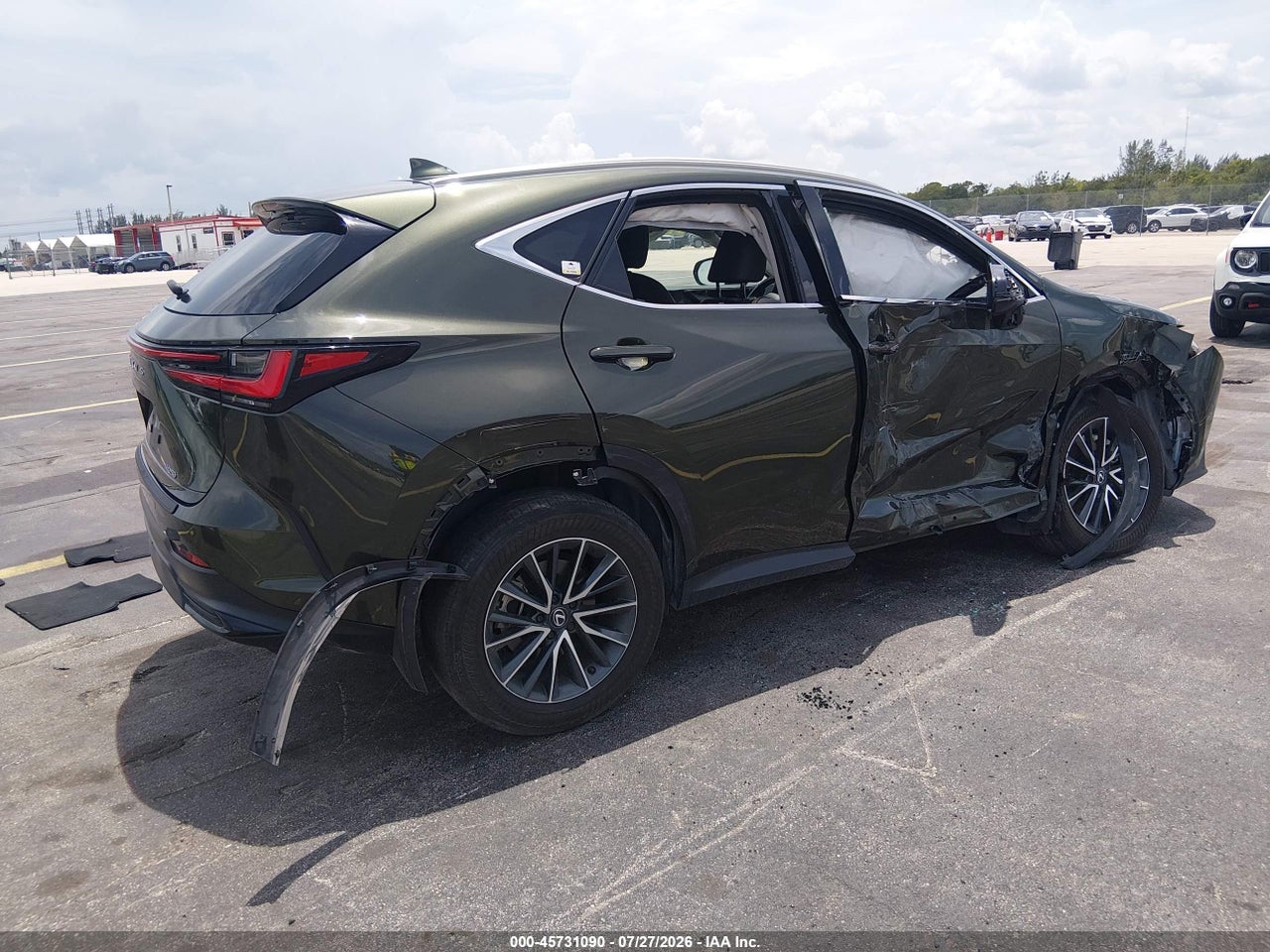 2025 LEXUS NX 250 · 4/10