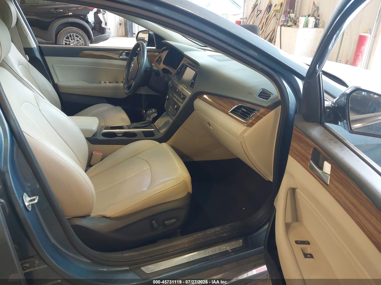 2015 HYUNDAI SONATA LIMITED · 5/11