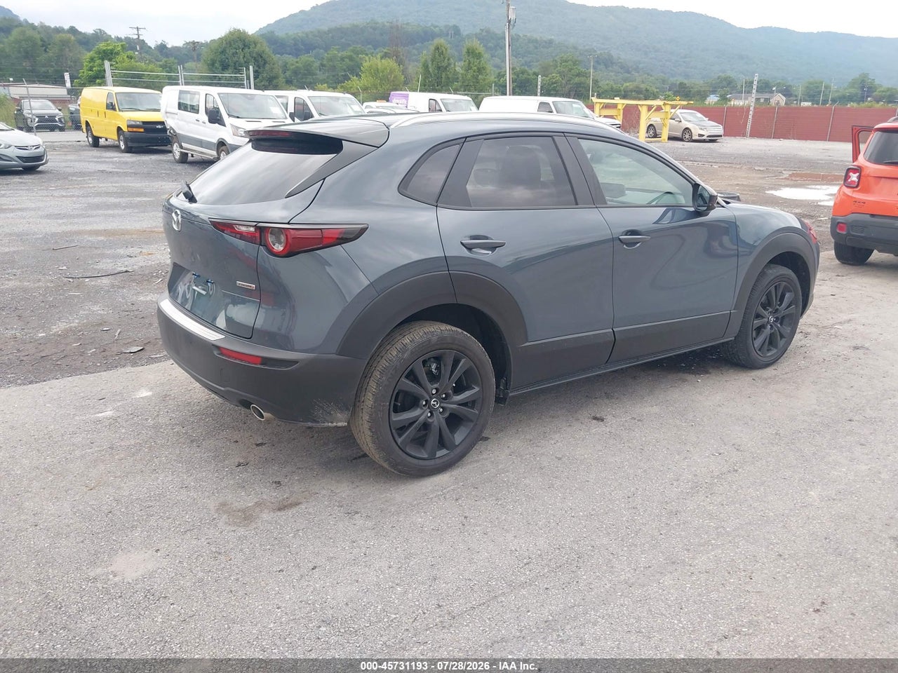 2026 MAZDA CX-30 2.5 S CARBON EDITION · 4/11