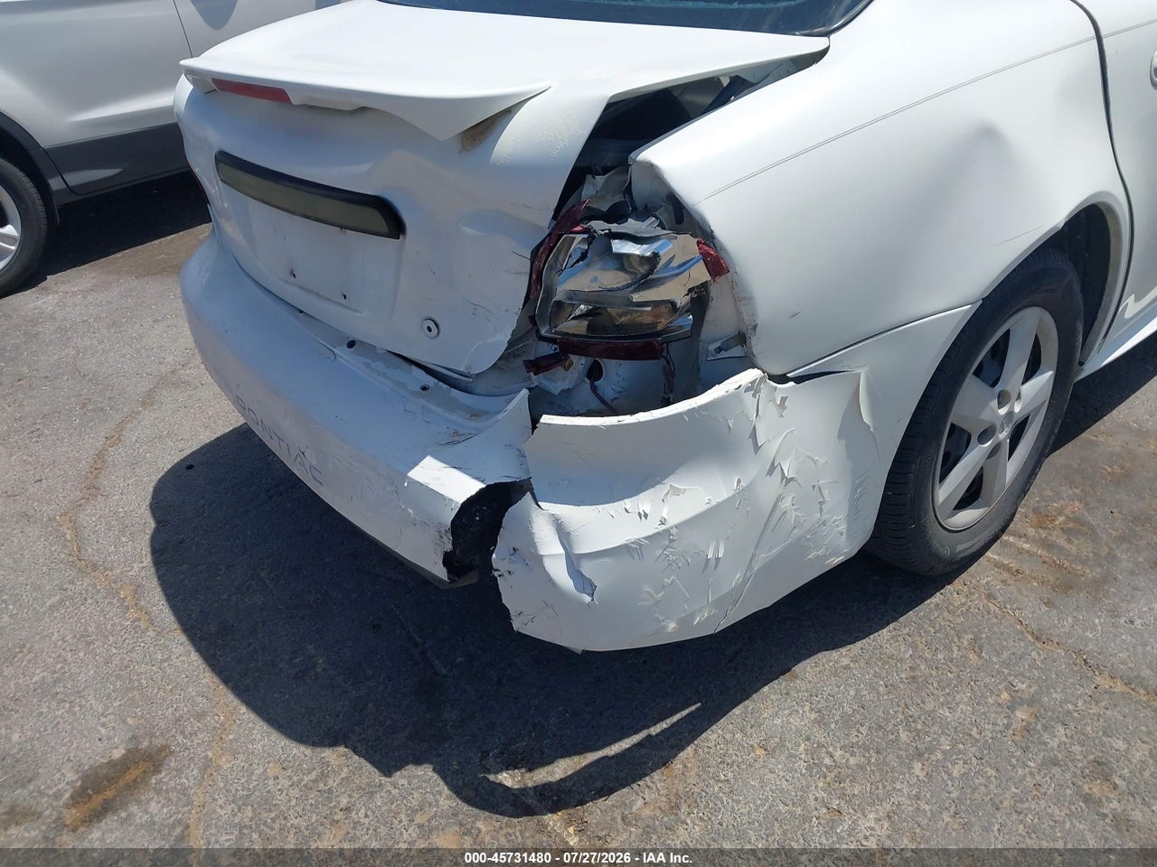 2005 PONTIAC GRAND PRIX   · 6/11