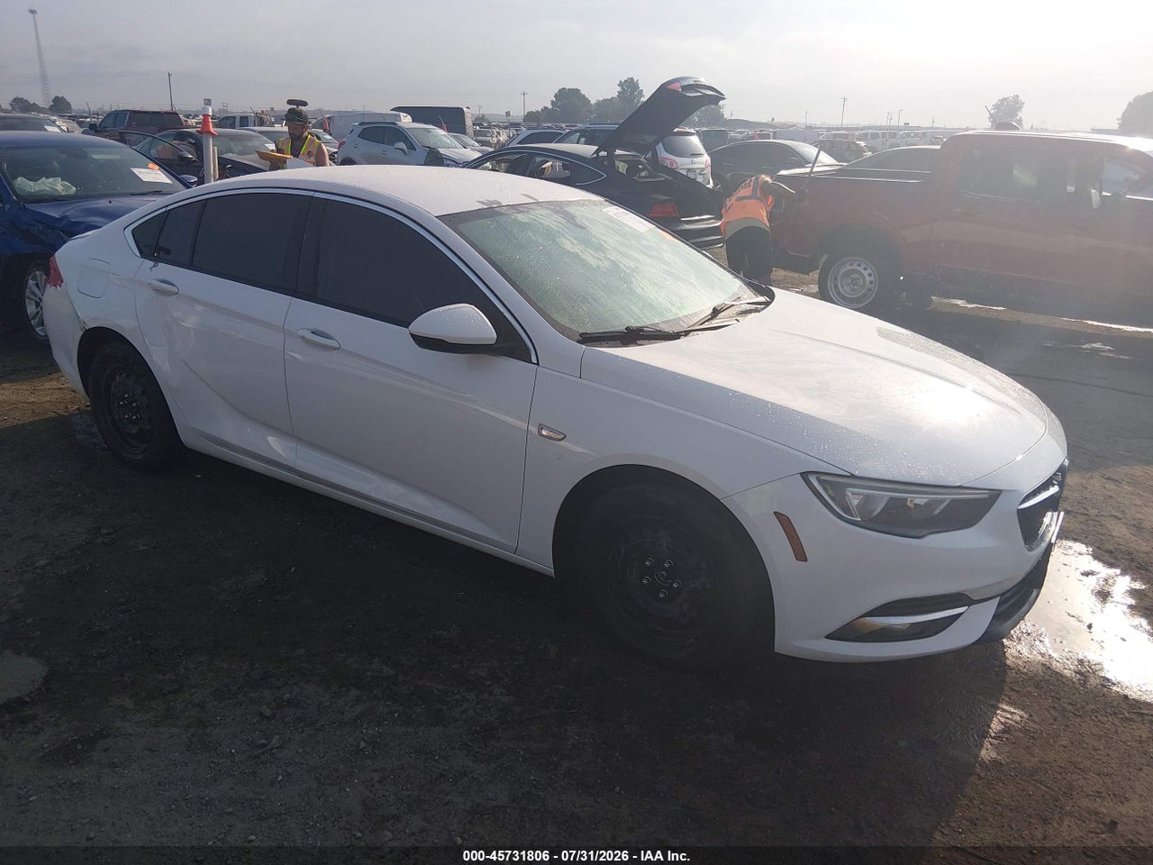 W04GP6SX2J1****** · 2018 BUICK REGAL SPORTBACK ESSENCE