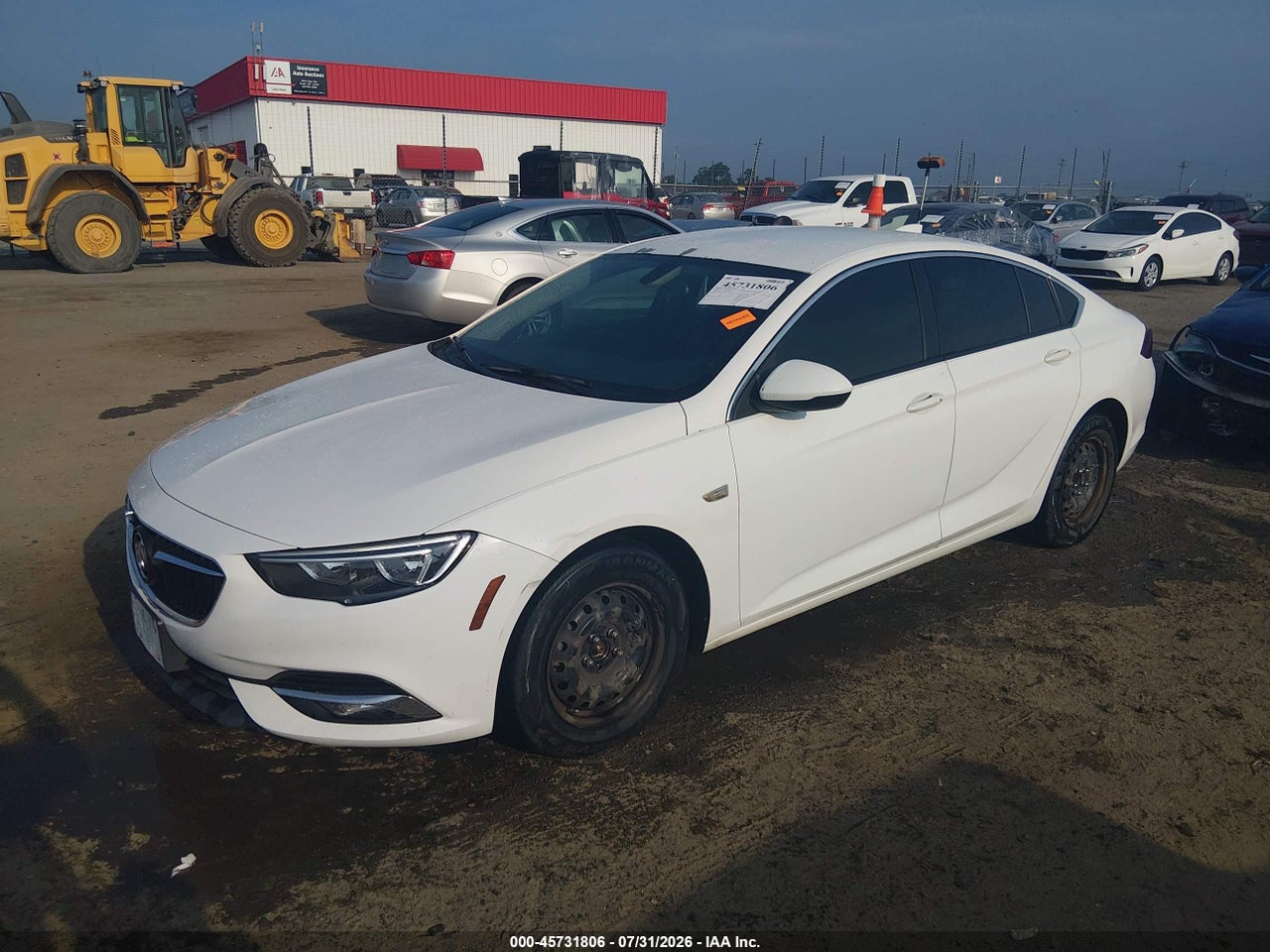 2018 BUICK REGAL SPORTBACK ESSENCE · 2/11