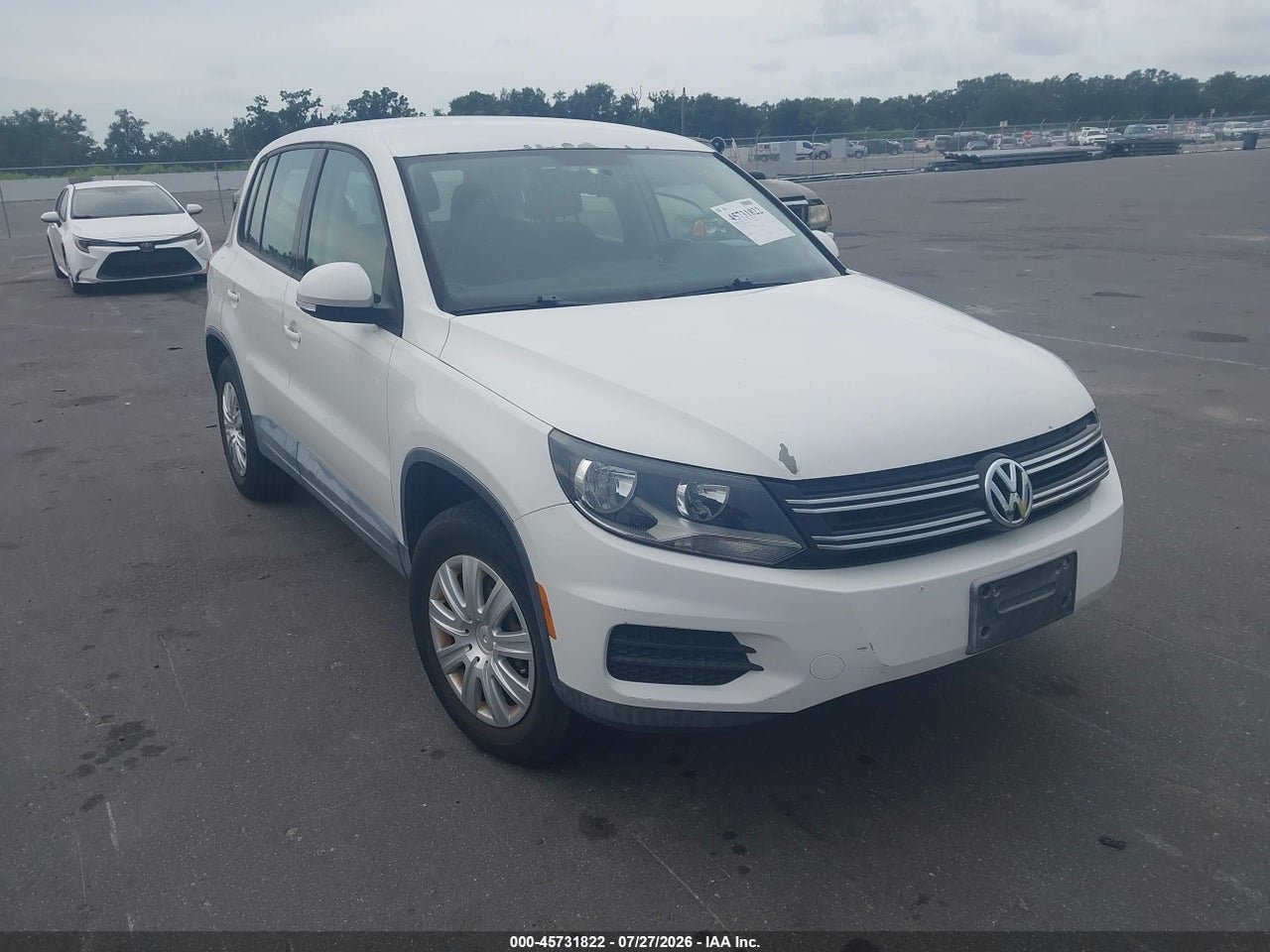 WVGCV7AX8DW****** · 2013 VOLKSWAGEN TIGUAN S