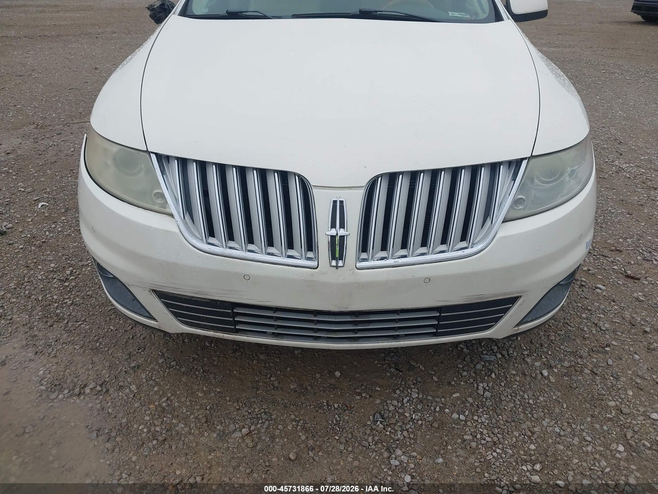 1LNHM94R09G****** · 2009 LINCOLN MKS   · 6/11