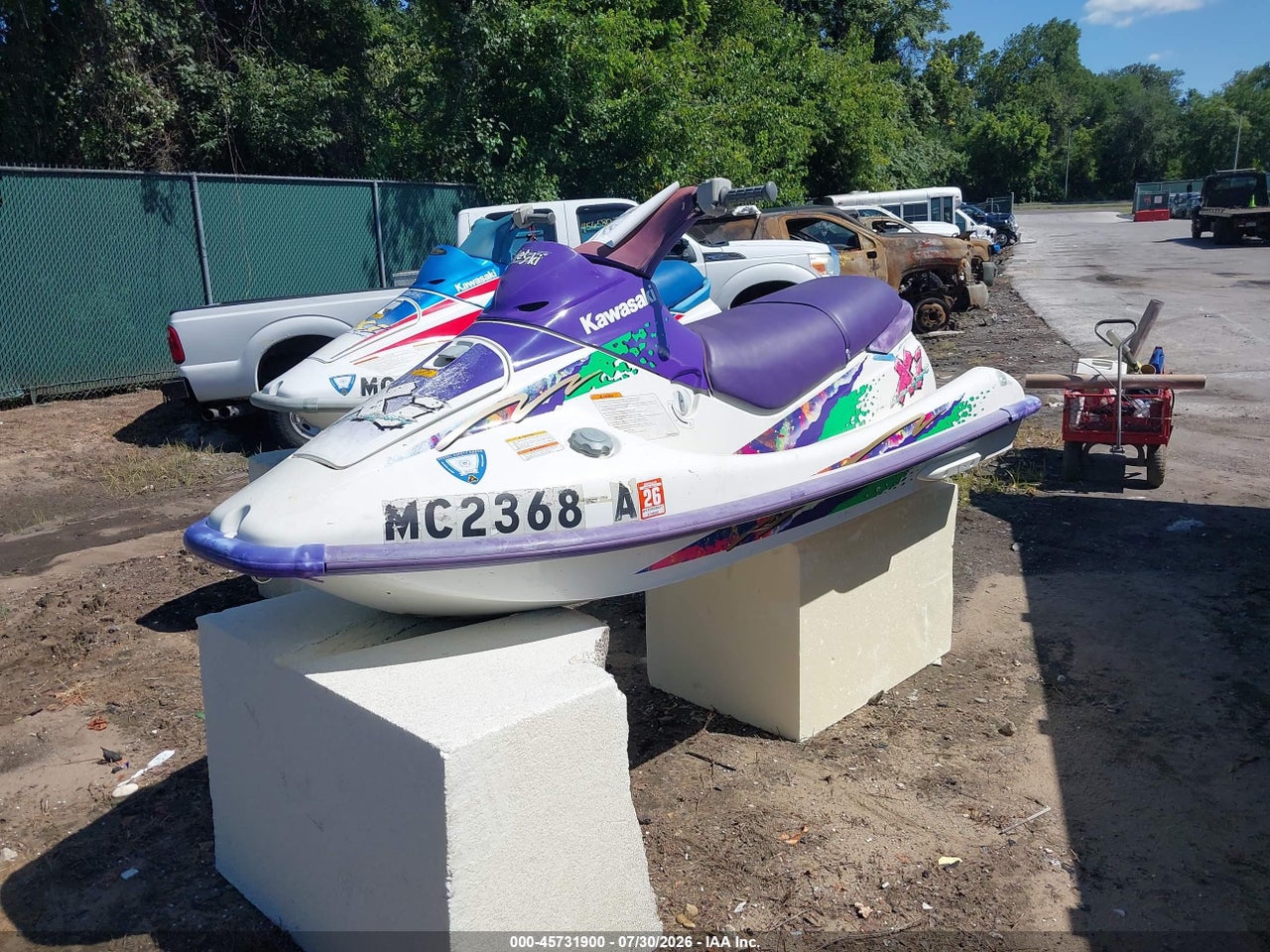1994 KAWASAKI JET SKI 750 · 2/10