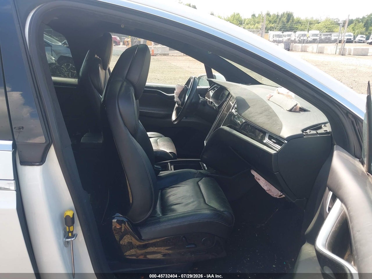2016 TESLA MODEL X 60D/70D/75D/90D · 5/11