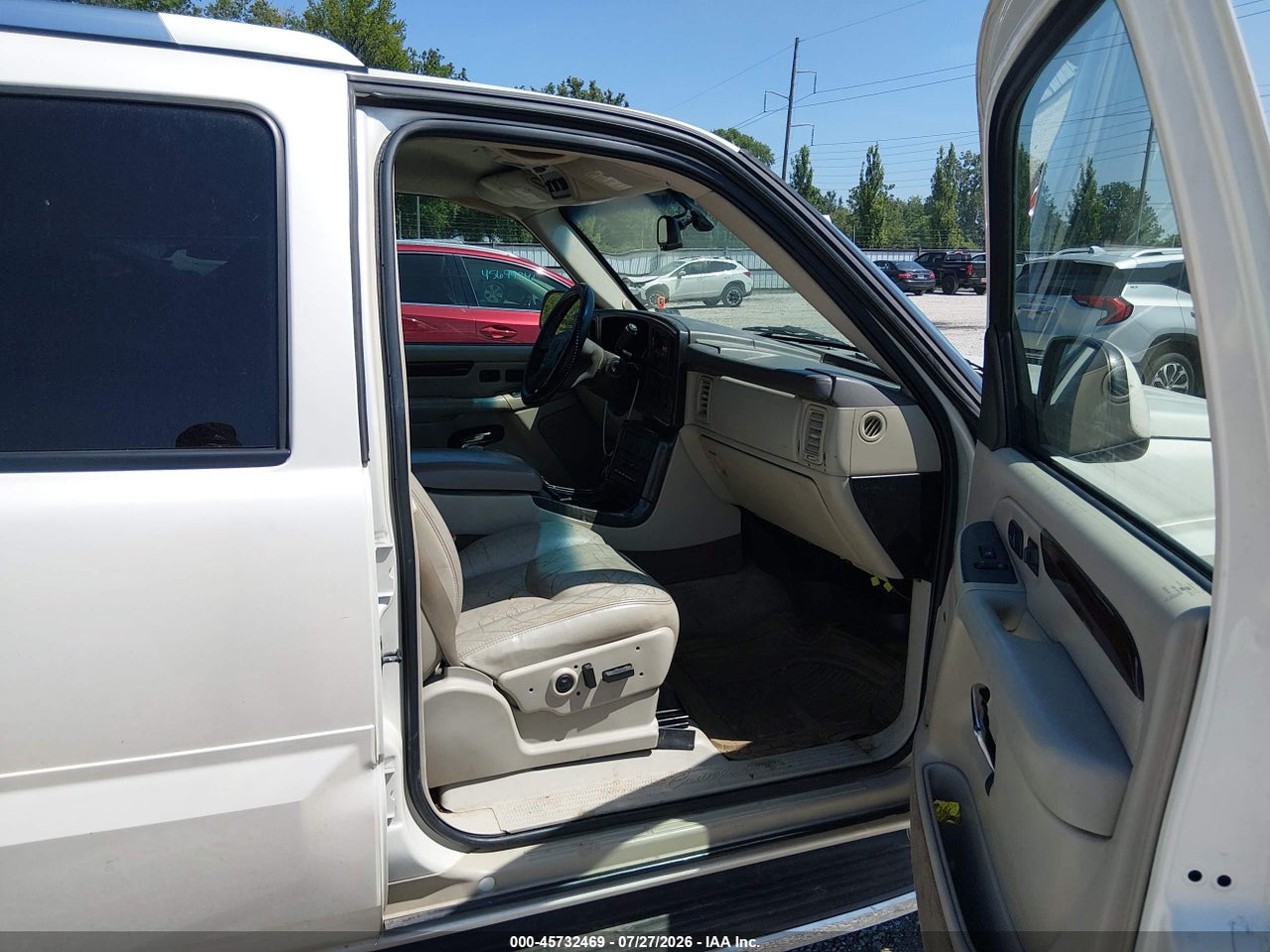 2003 CADILLAC ESCALADE STANDARD · 5/11