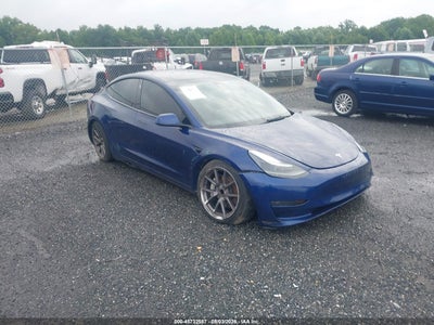 5YJ3E1EA8NF****** · 2022 TESLA MODEL 3 REAR-WHEEL DRIVE