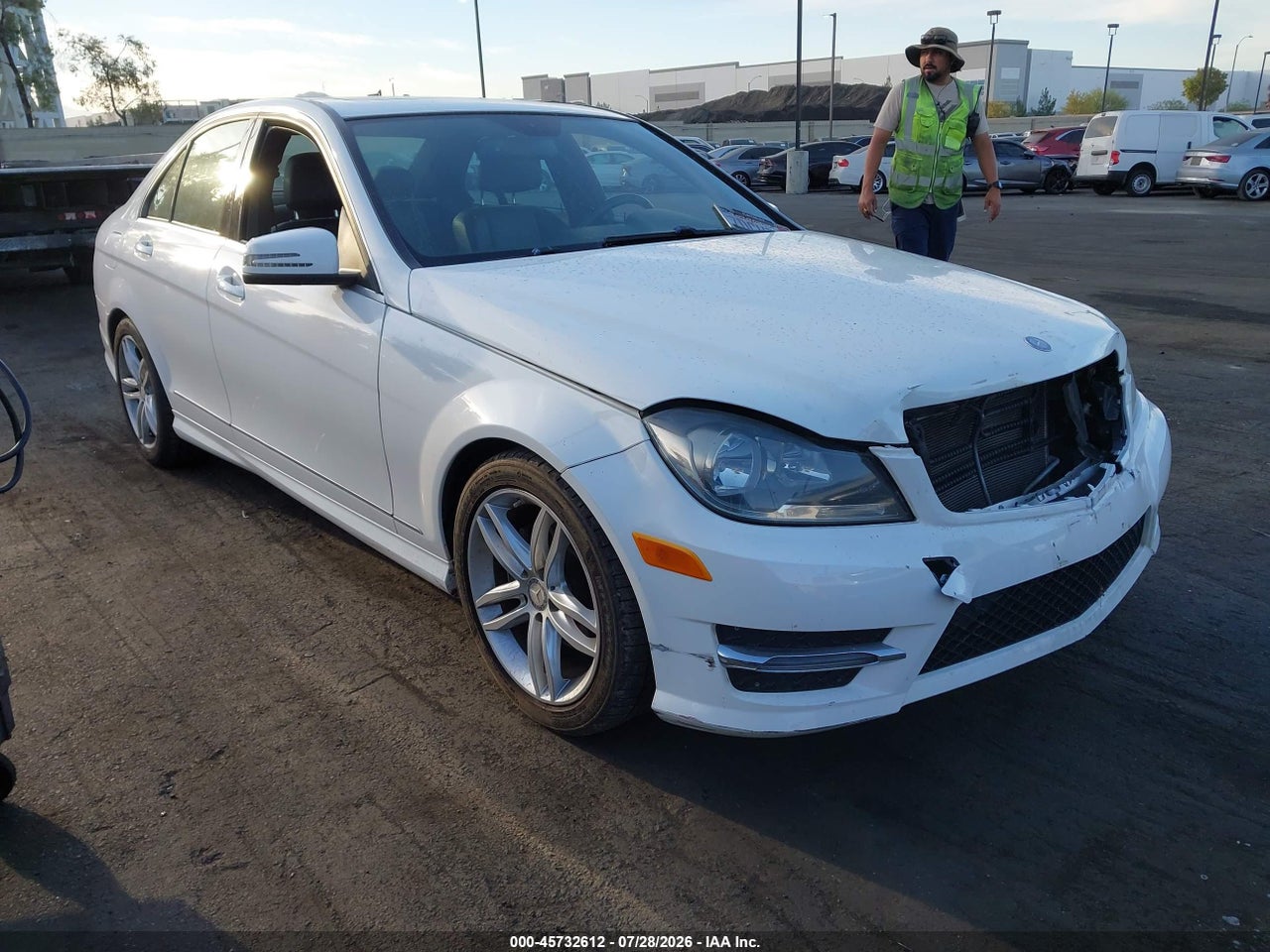 WDDGF4HB0EA****** · 2014 MERCEDES-BENZ C 250 SPORT