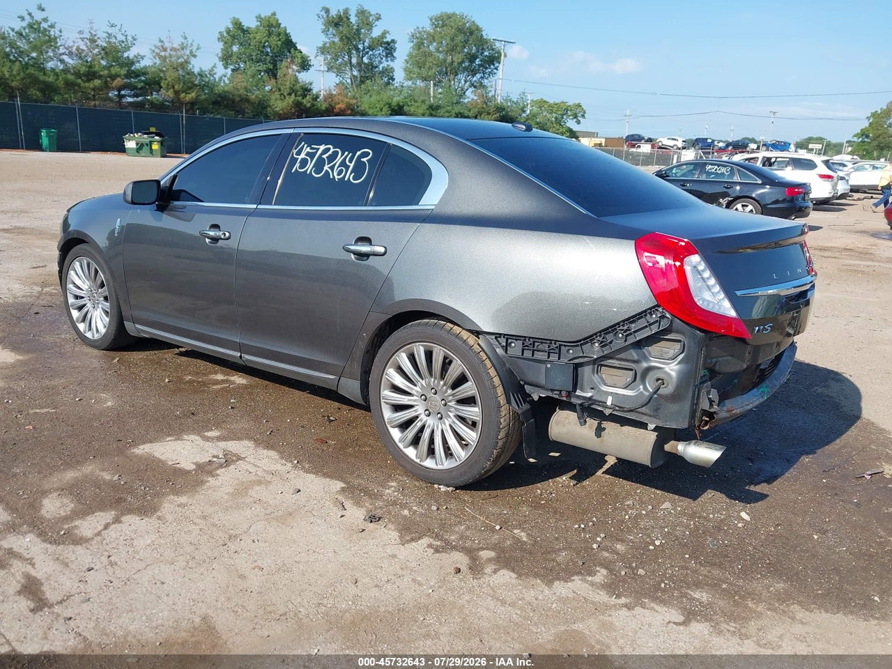 2016 LINCOLN MKS   · 3/11