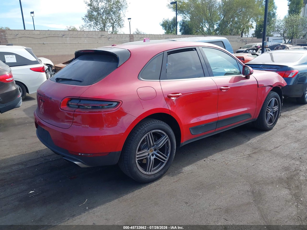 2018 PORSCHE MACAN · 4/11