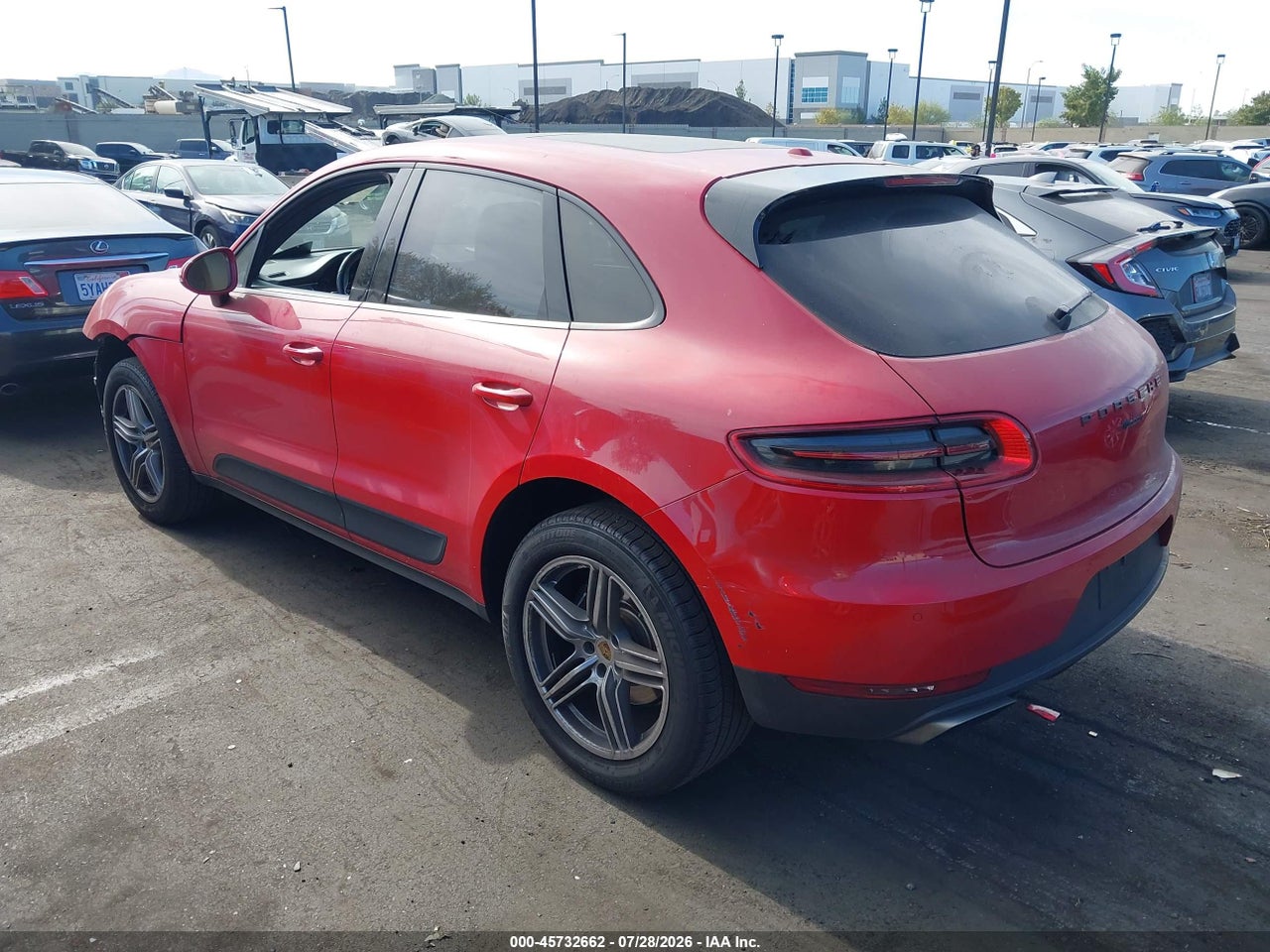 2018 PORSCHE MACAN · 3/11