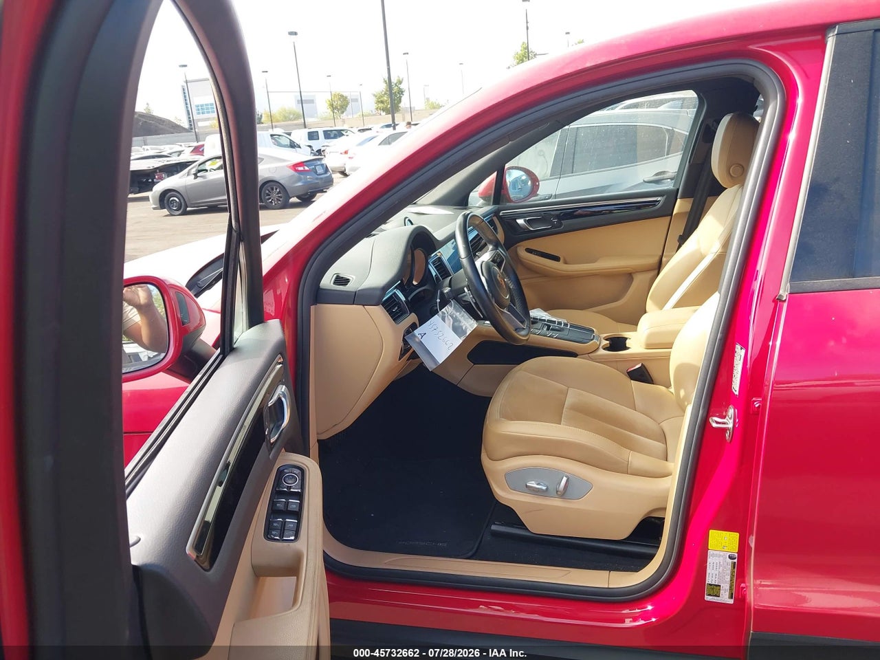 2018 PORSCHE MACAN · 5/11