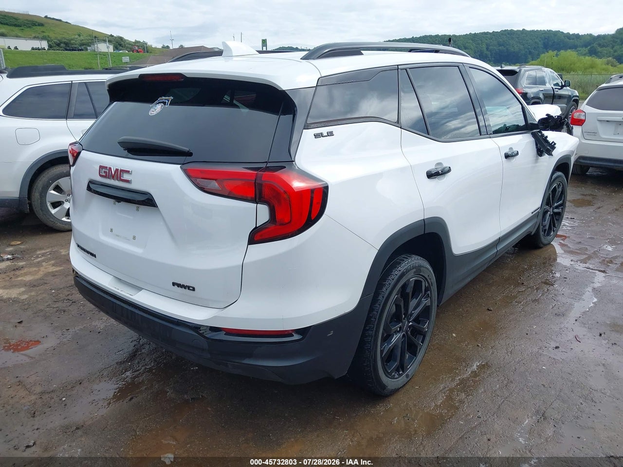 2020 GMC TERRAIN AWD SLE · 4/11