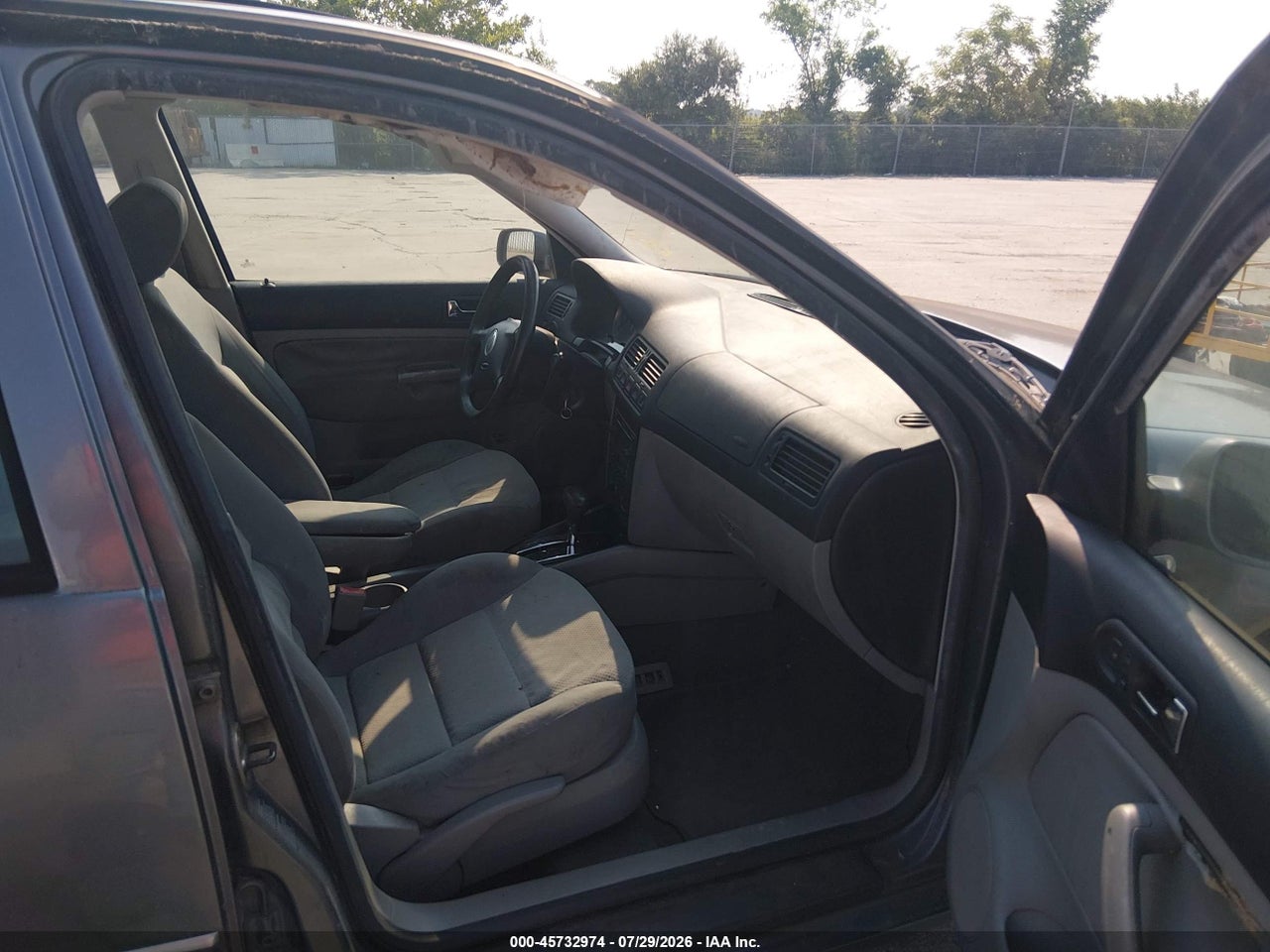 2004 VOLKSWAGEN JETTA GLS 2.0L · 5/11