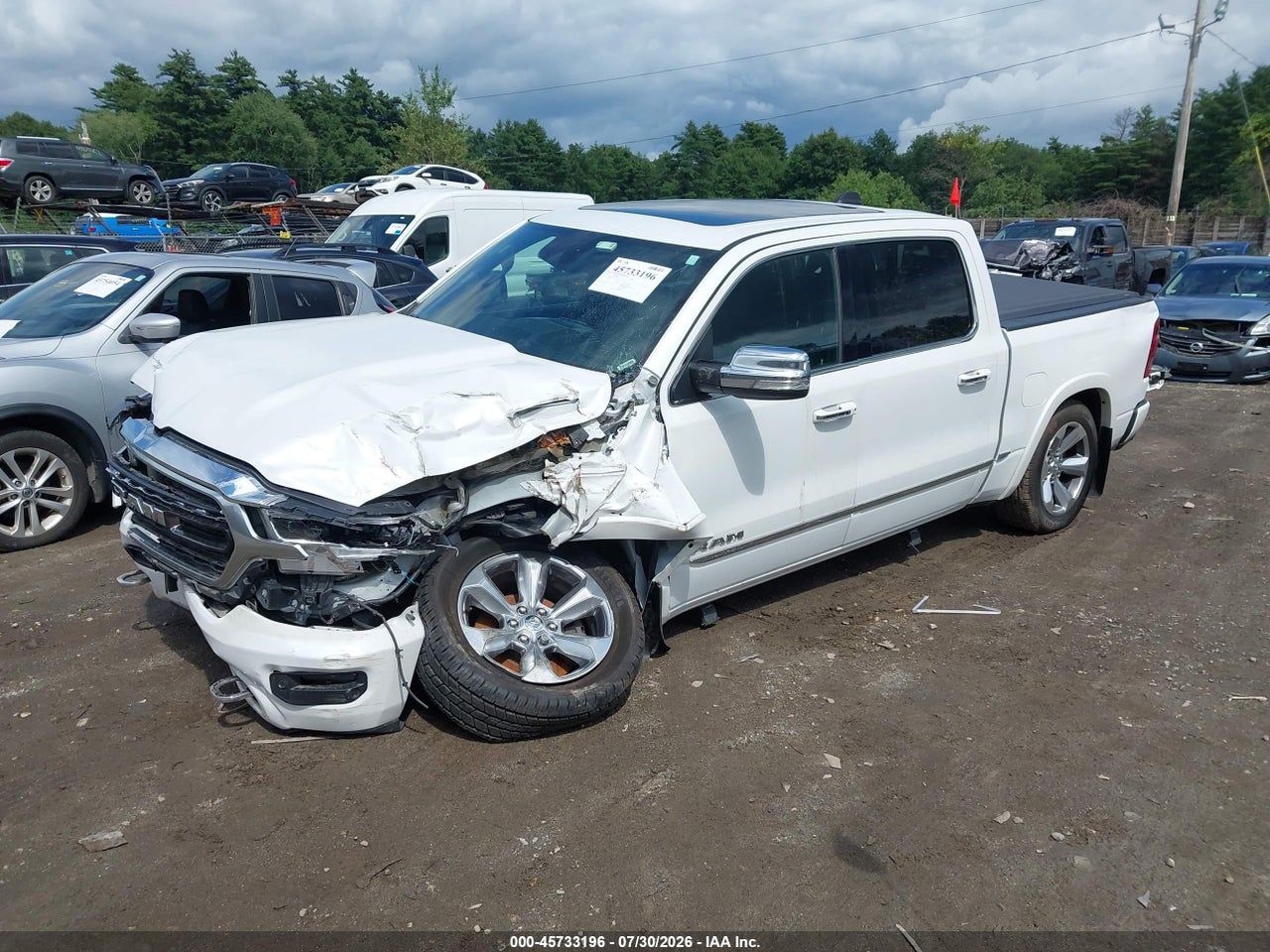 2019 RAM 1500 LIMITED  4X4 5'7 BOX · 2/11