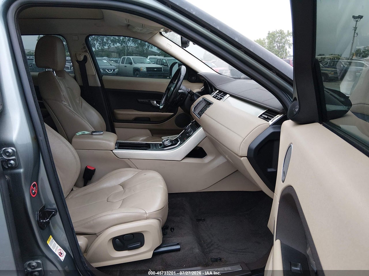 2015 LAND ROVER RANGE ROVER EVOQUE PURE · 5/11