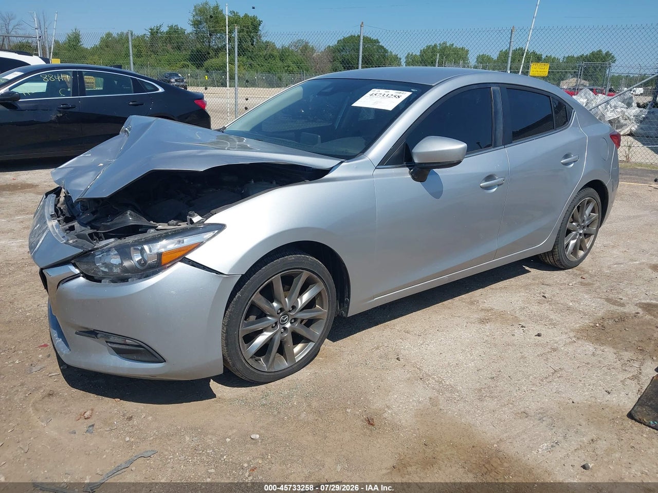 3MZBN1V33JM****** · 2018 MAZDA MAZDA3 TOURING · 2/11