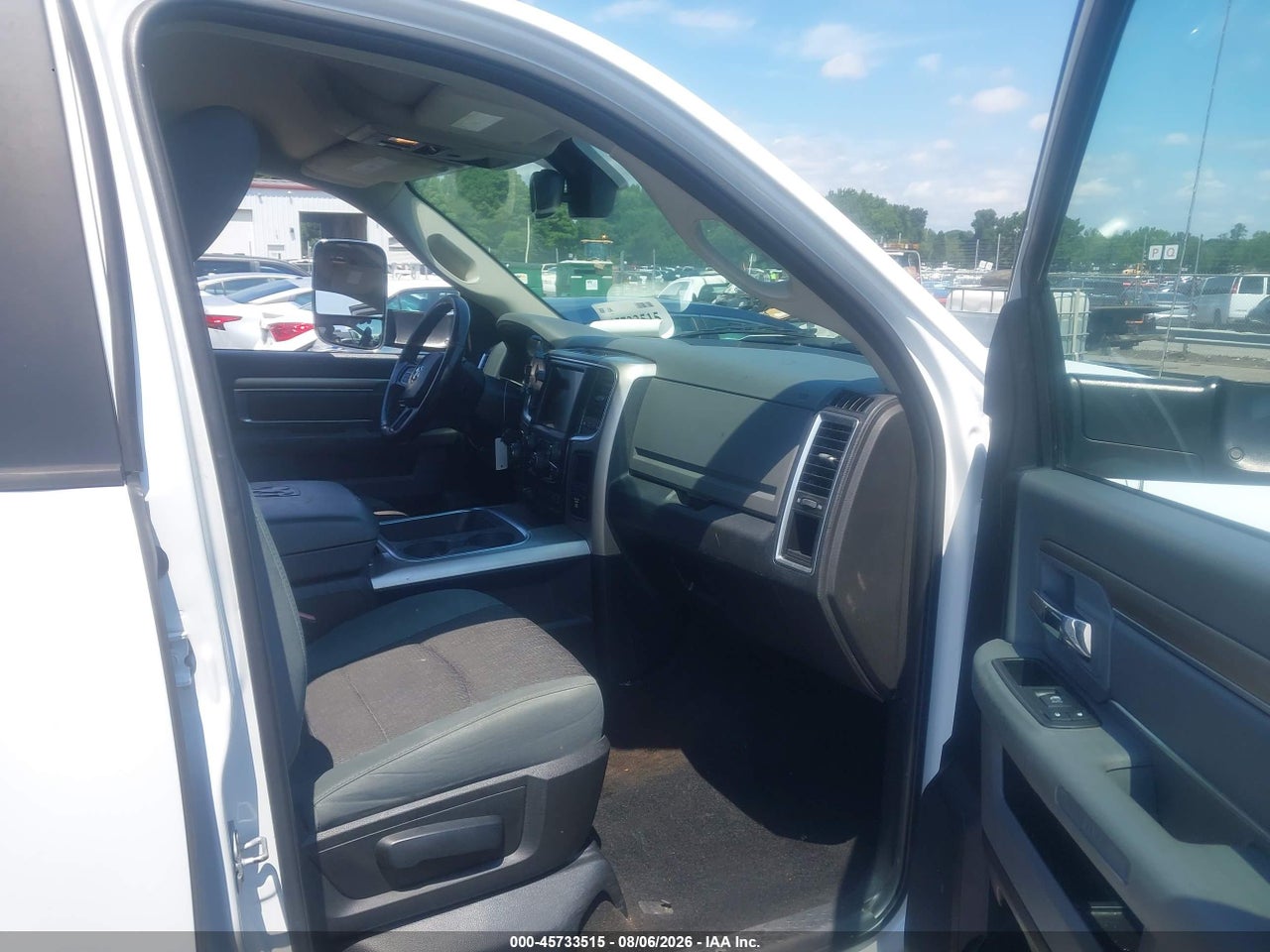 2016 RAM 1500 SLT · 5/11