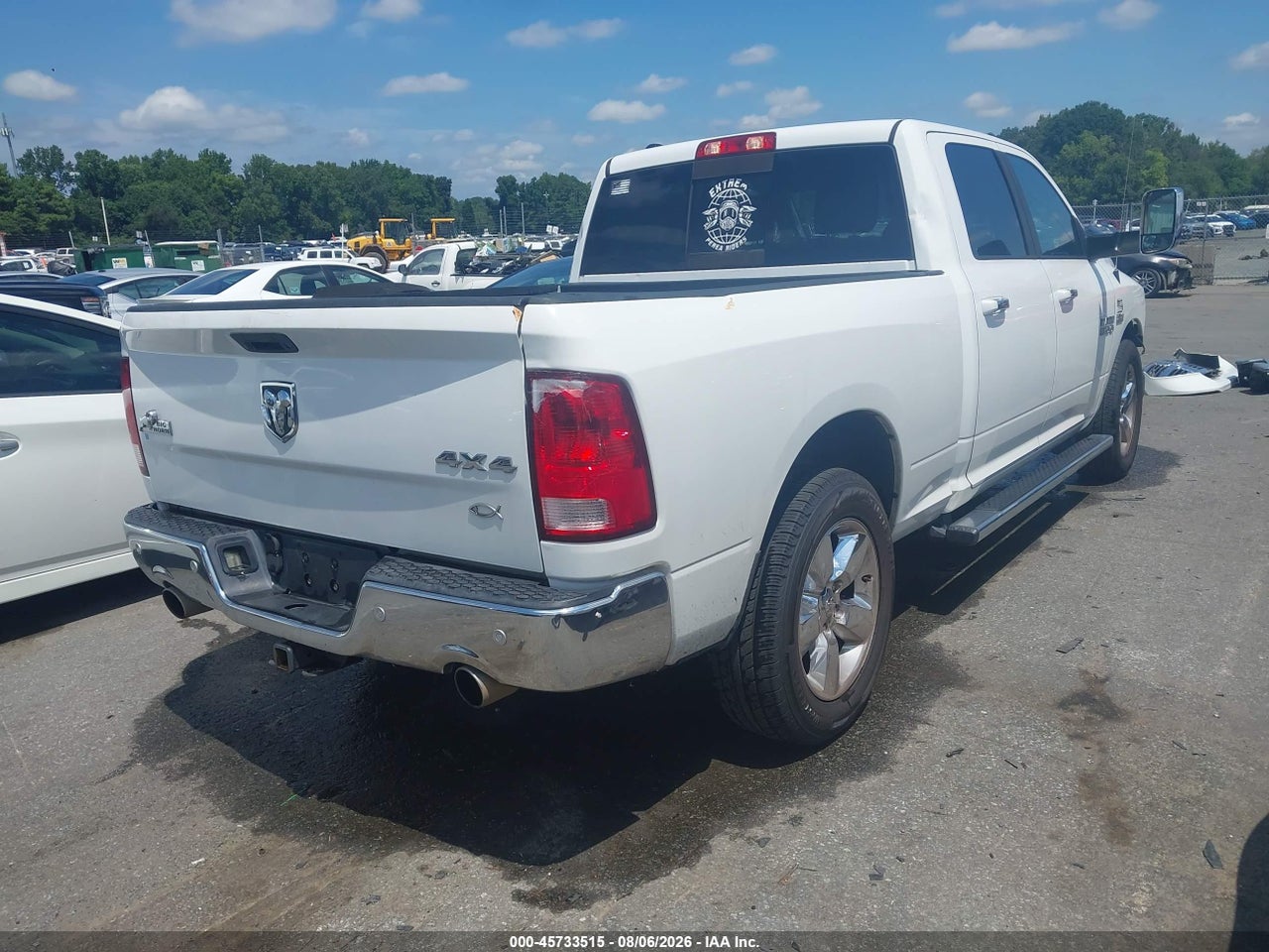 2016 RAM 1500 SLT · 4/11
