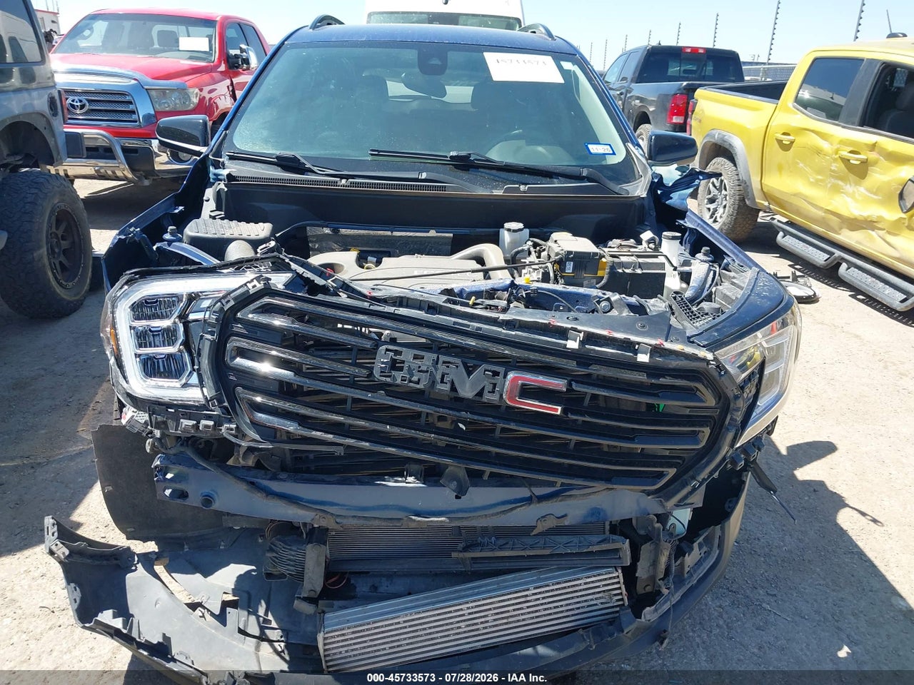 2022 GMC TERRAIN FWD SLE · 6/10