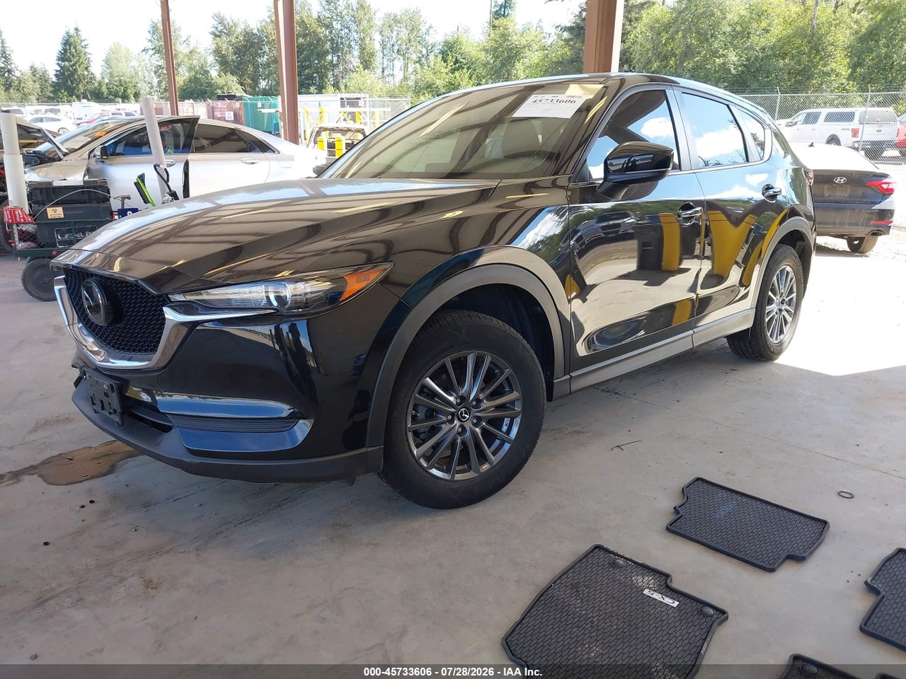 2020 MAZDA CX-5 TOURING · 2/10