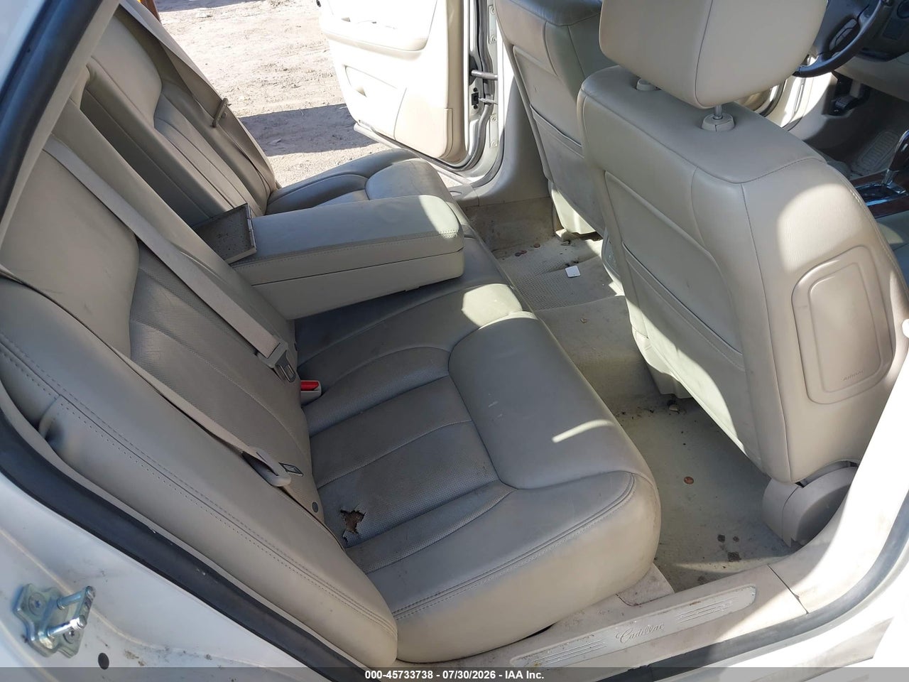 1G6KD57996U****** · 2006 CADILLAC DTS 1SE · 8/10